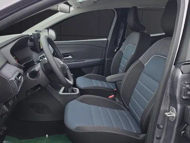 Dacia Sandero view 10