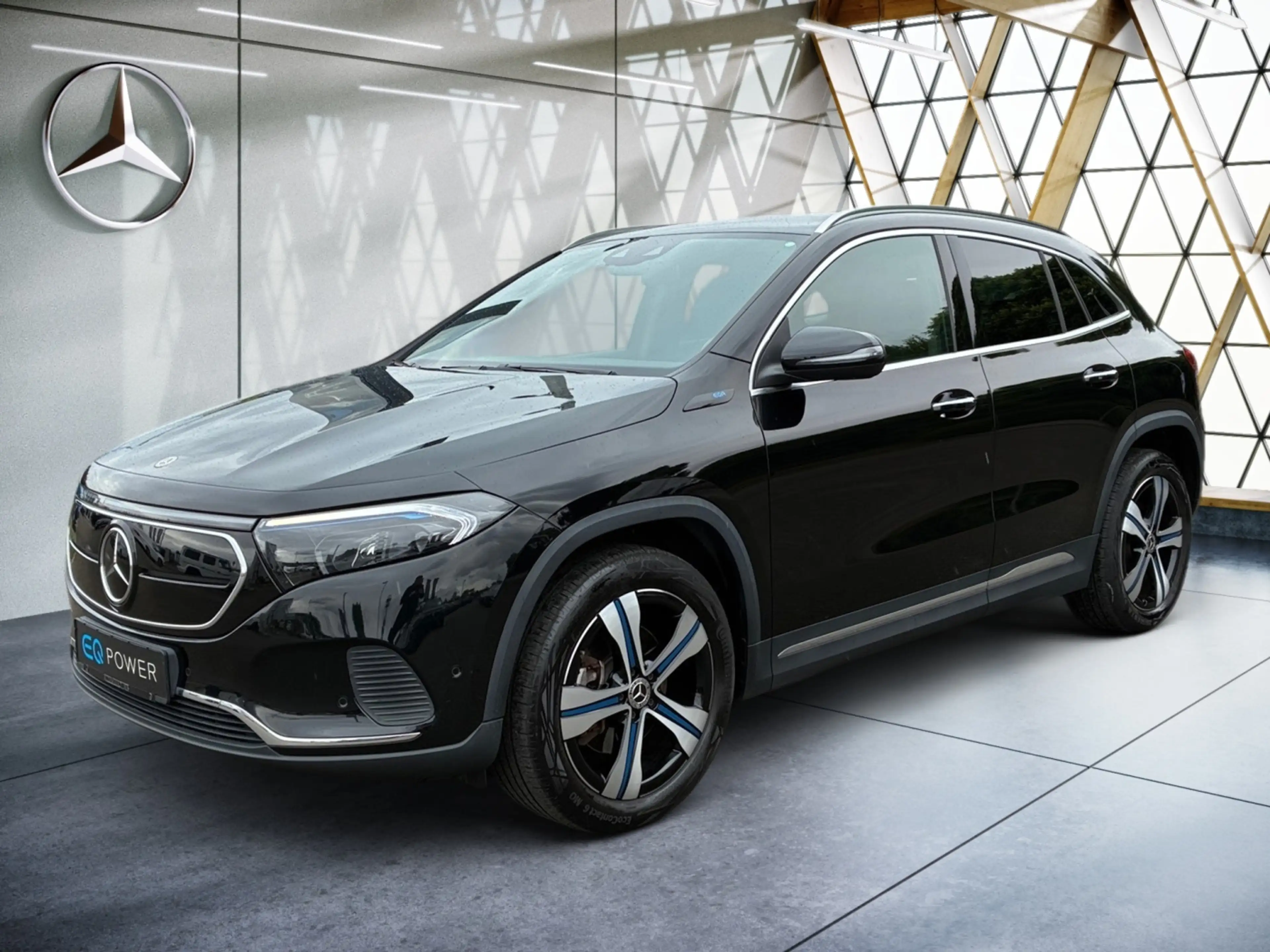 Mercedes-Benz EQA 250 MBUX+Progressive+Ambiente+Fahrassist+LED — photo 3