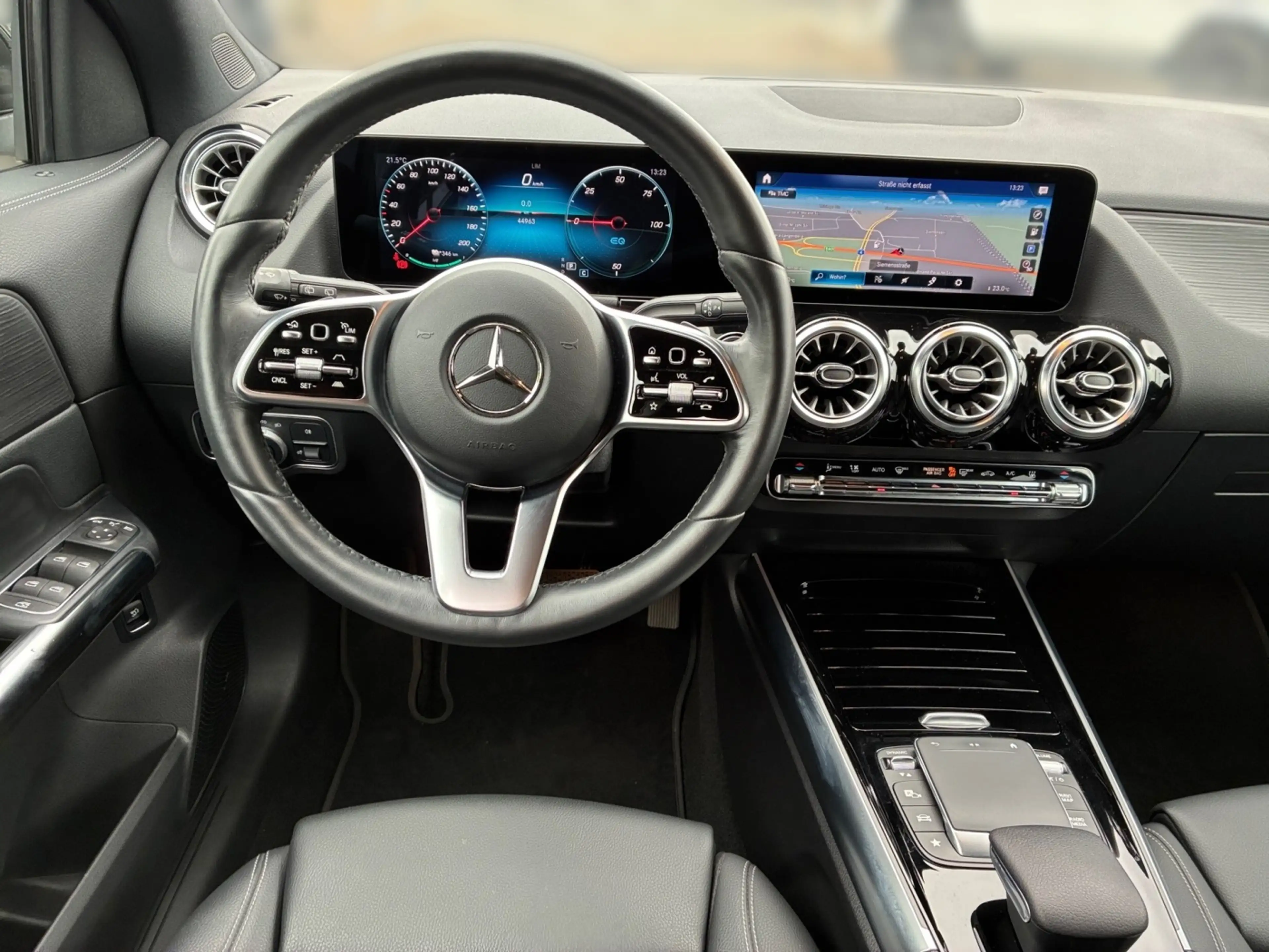 Mercedes-Benz EQA 250 MBUX+Progressive+Ambiente+Fahrassist+LED — photo 10