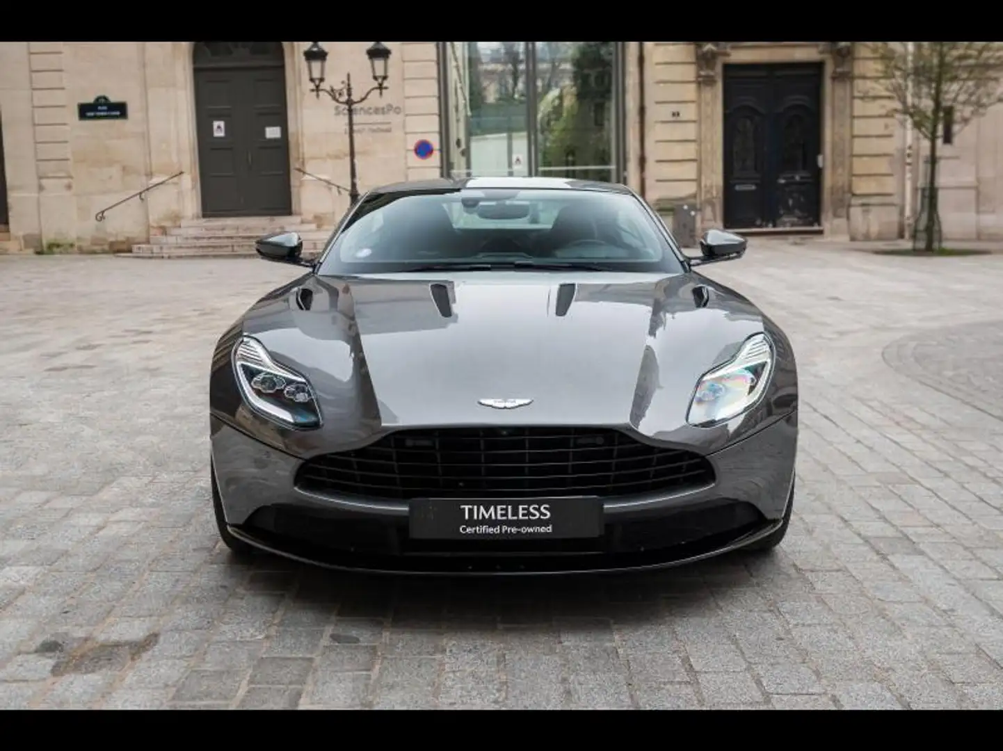 Aston Martin DB11 V12 5.2 608ch BVA8 Argent - 2