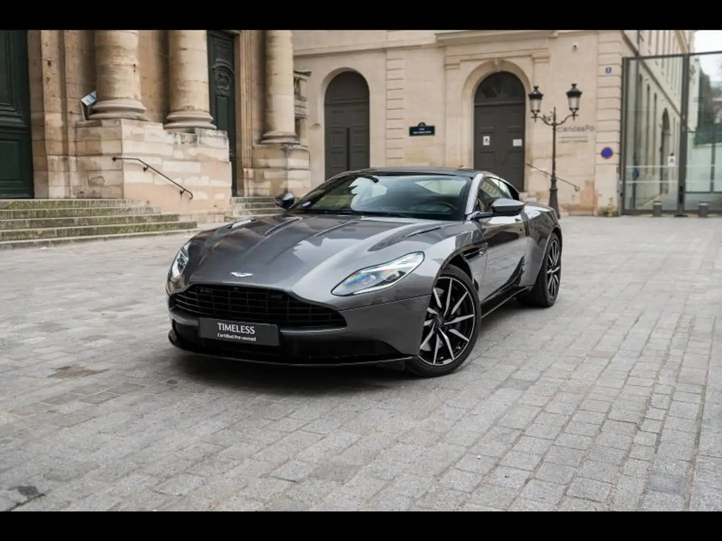 Aston Martin DB11 V12 5.2 608ch BVA8 Argent - 1