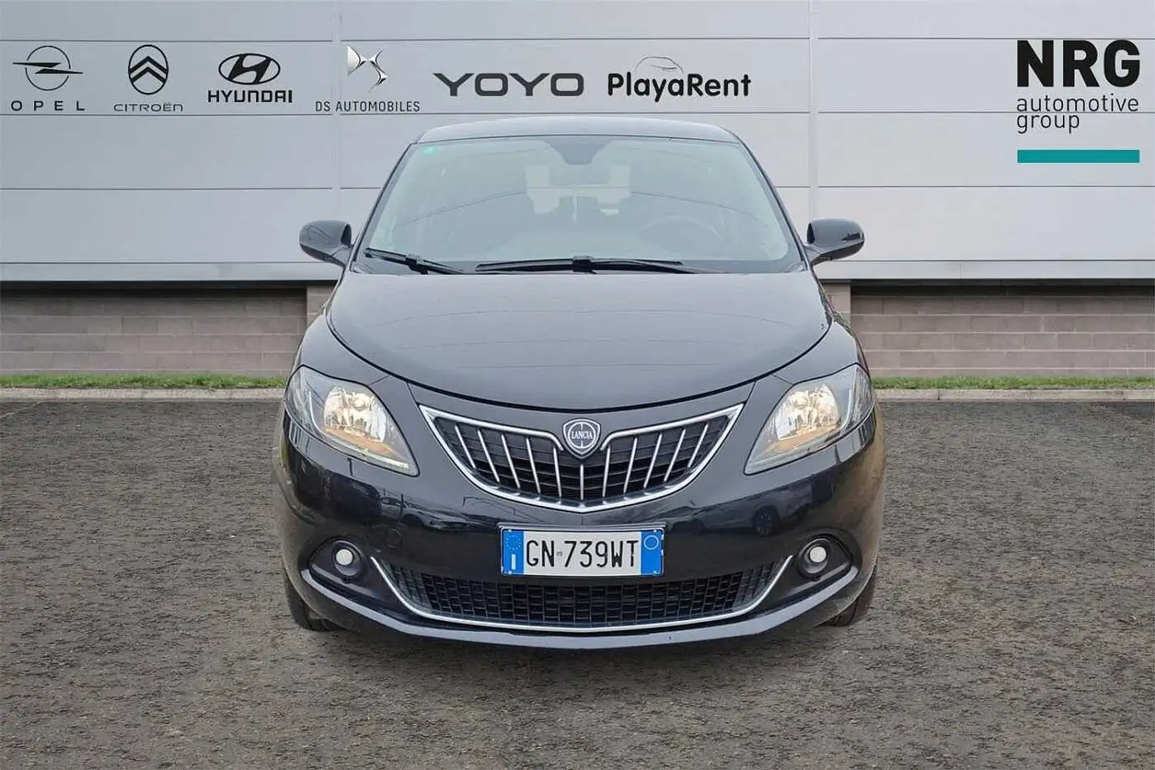 Lancia Ypsilon 3ª serie 1.0 FireFly 5 porte S&S Hybrid Silver Schwarz - 2