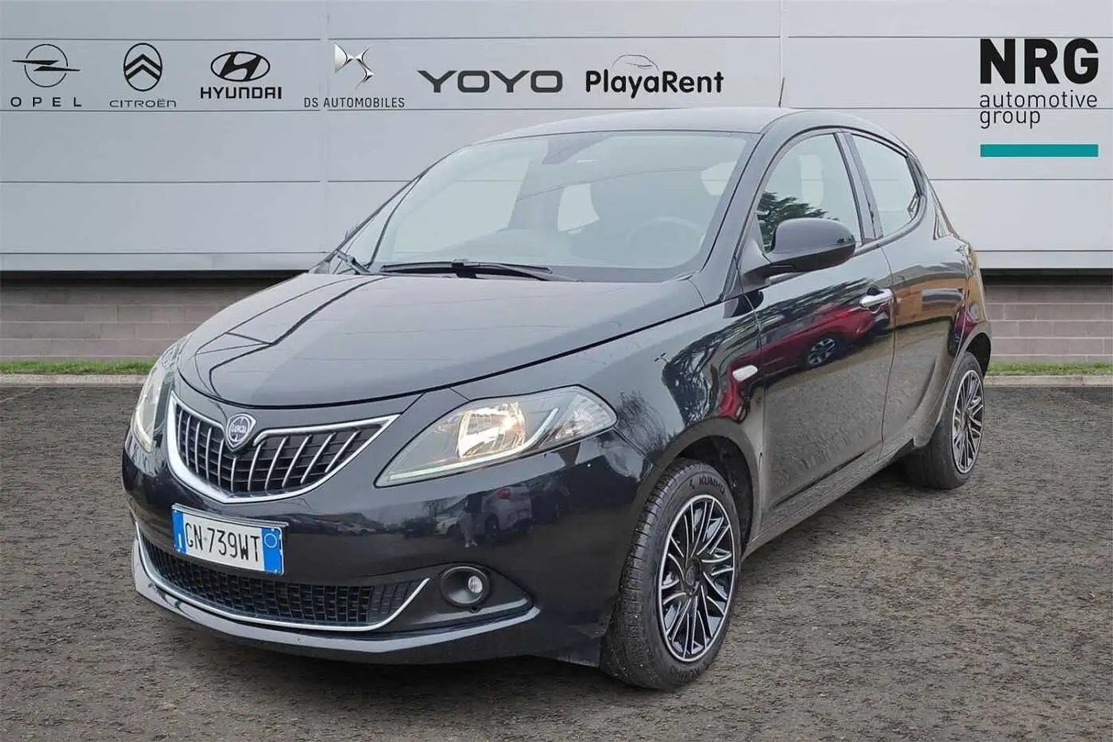 Lancia Ypsilon 3ª serie 1.0 FireFly 5 porte S&S Hybrid Silver Schwarz - 1
