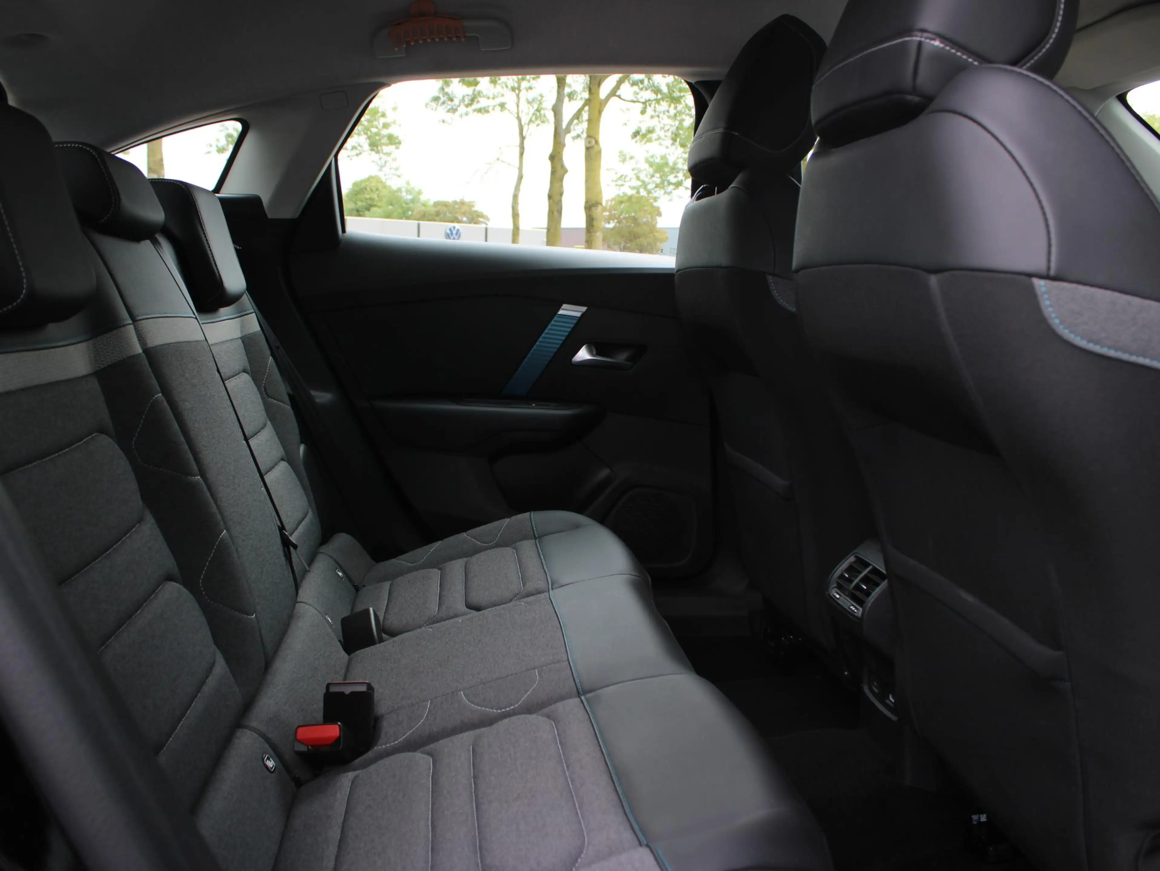 Citroen E-C4 Electric Feel Pack 50 kWh | Navi / Camera / Climate — photo 8