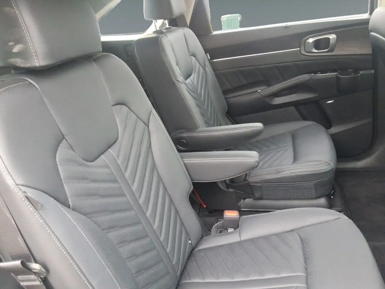 Kia Sorento снимка Kia Sorento