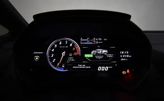 Lamborghini Huracan view 15