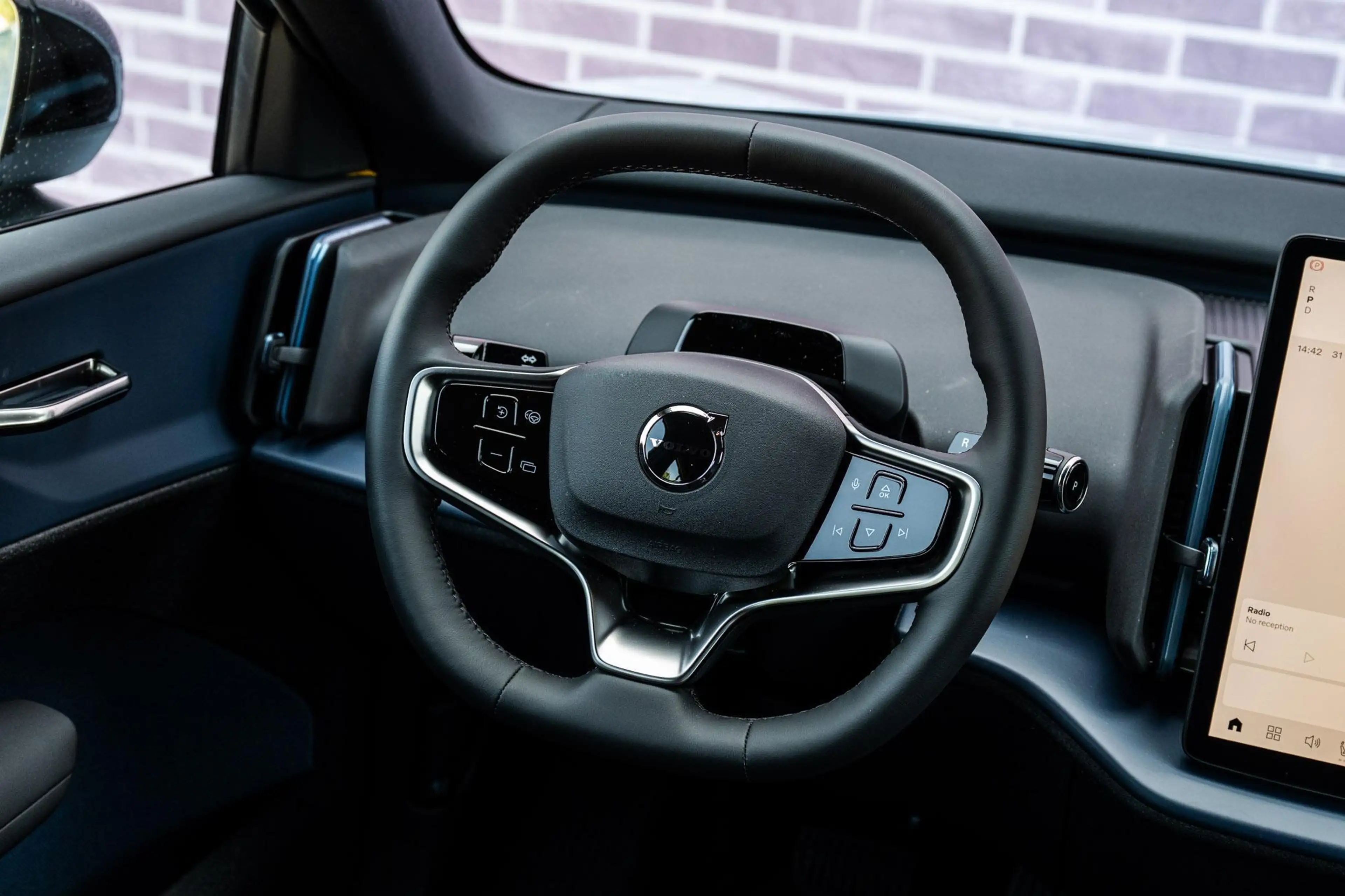 Volvo EX30 P3 Long Range Plus Europa 69 kWh | Google | Long R — photo 13