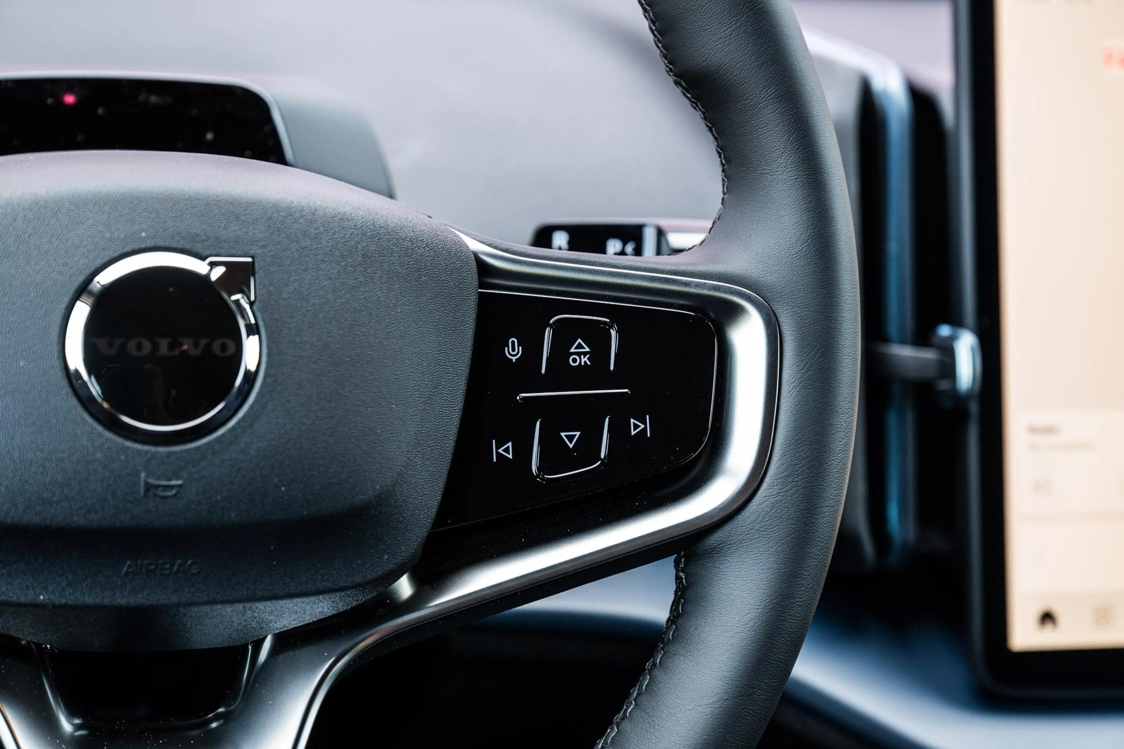 Volvo EX30 P3 Long Range Plus Europa 69 kWh | Google | Long R — photo 15