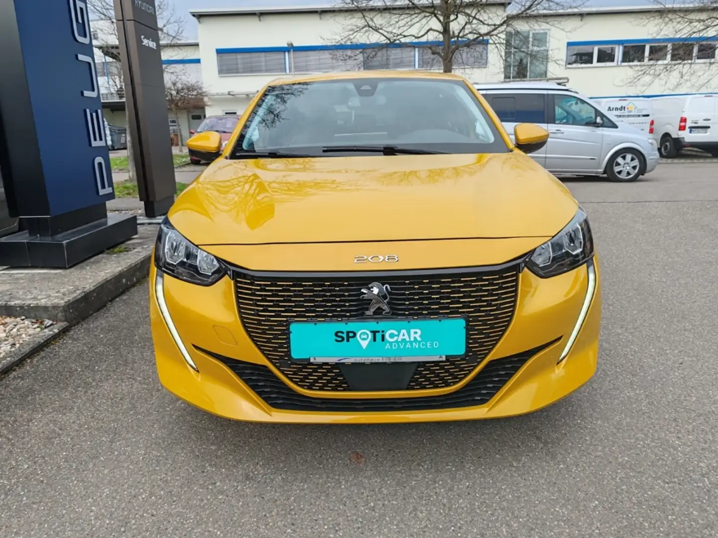 Peugeot 208 e- Allure Pack Elektromotor 136 Navi LED Apple Car Gelb - 2