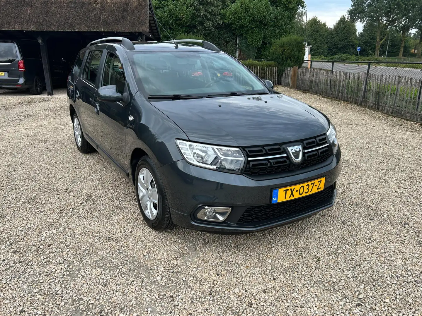 Dacia Logan Airco, trekhaak Grijs - 2