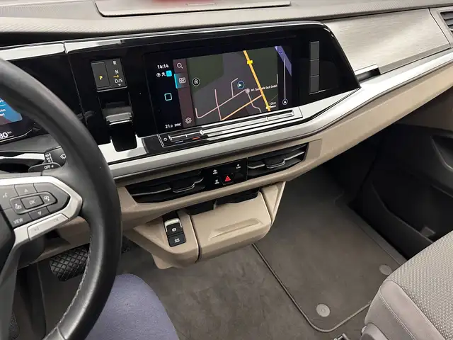 Volkswagen Multivan view 19