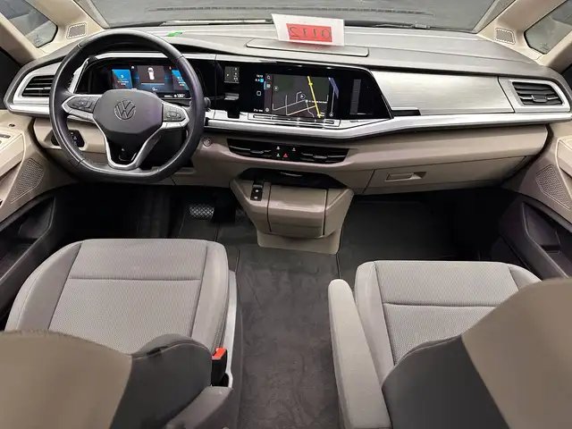 Volkswagen Multivan view 13