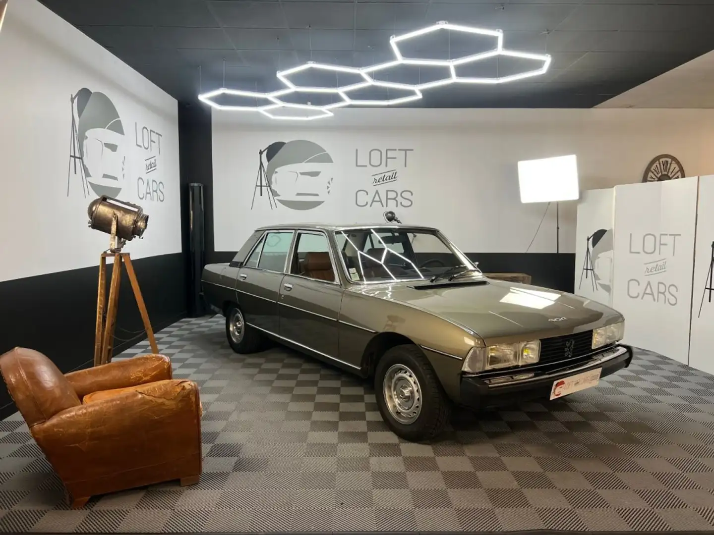 Peugeot 604 V6 - 1