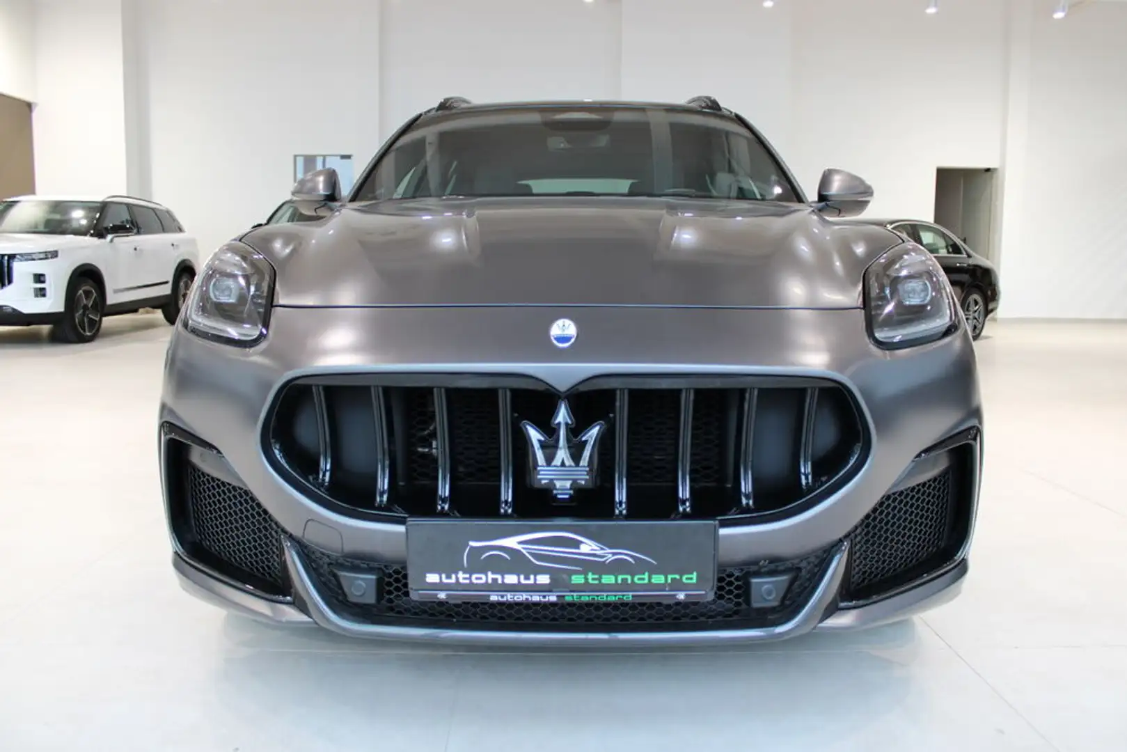Maserati Grecale Trofeo Q4 **Sonderlackierung** Grau - 2