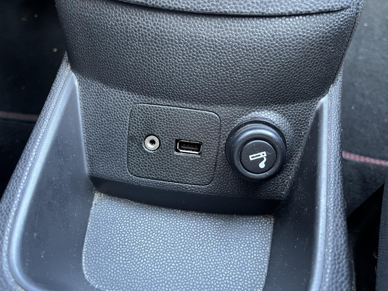Ford Fiesta 1.25 * Airco * 5 Drs * Trekhaak * Apk 02-2027 — photo 13