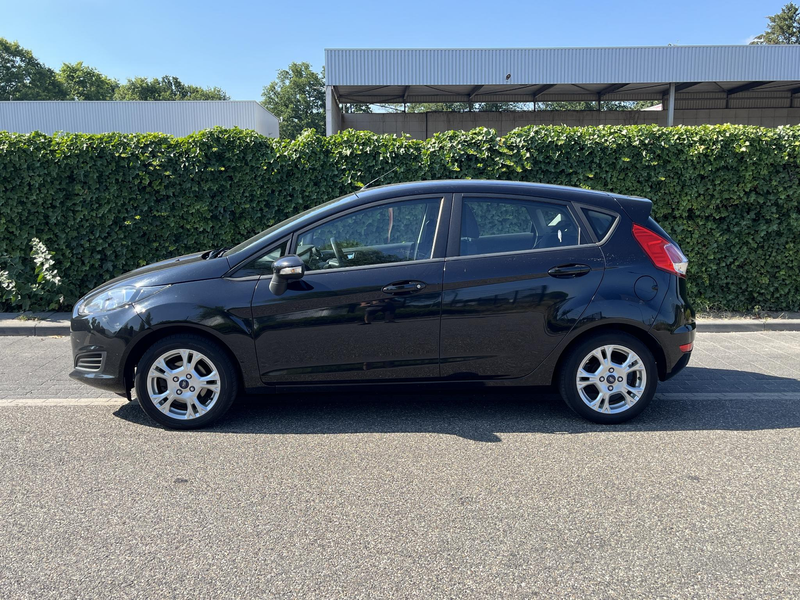 Ford Fiesta 1.25 * Airco * 5 Drs * Trekhaak * Apk 02-2027 — photo 2