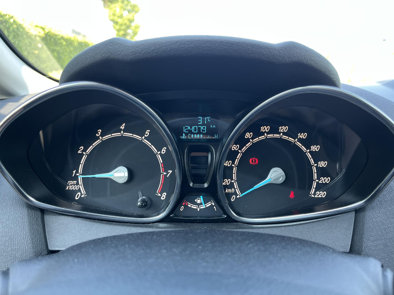 Ford Fiesta 1.25 * Airco * 5 Drs * Trekhaak * Apk 02-2027 — photo 15