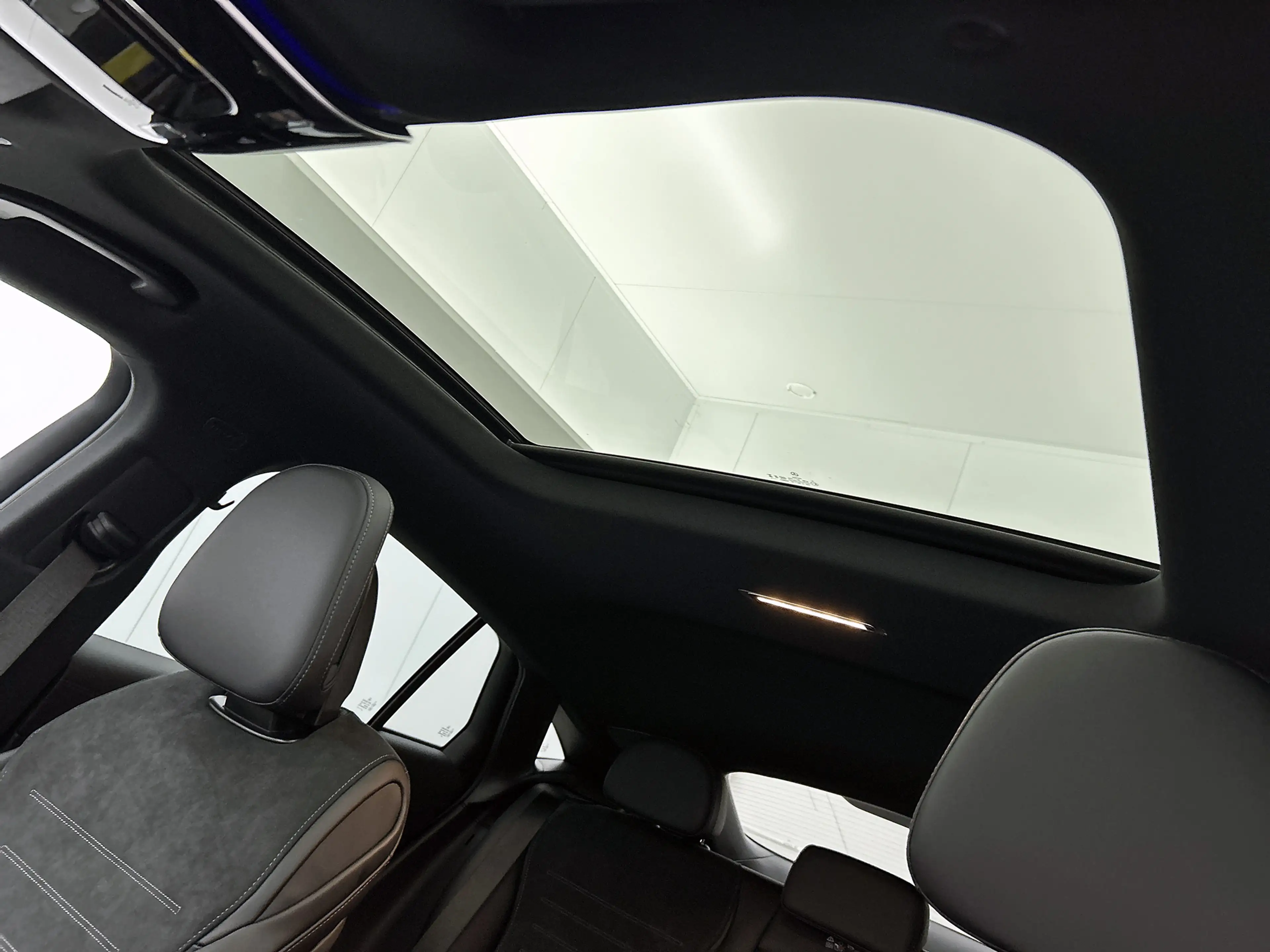 Mercedes-Benz GLC 400 Coupé 400e 4MATIC Business Solution AMG | Premium — photo 12