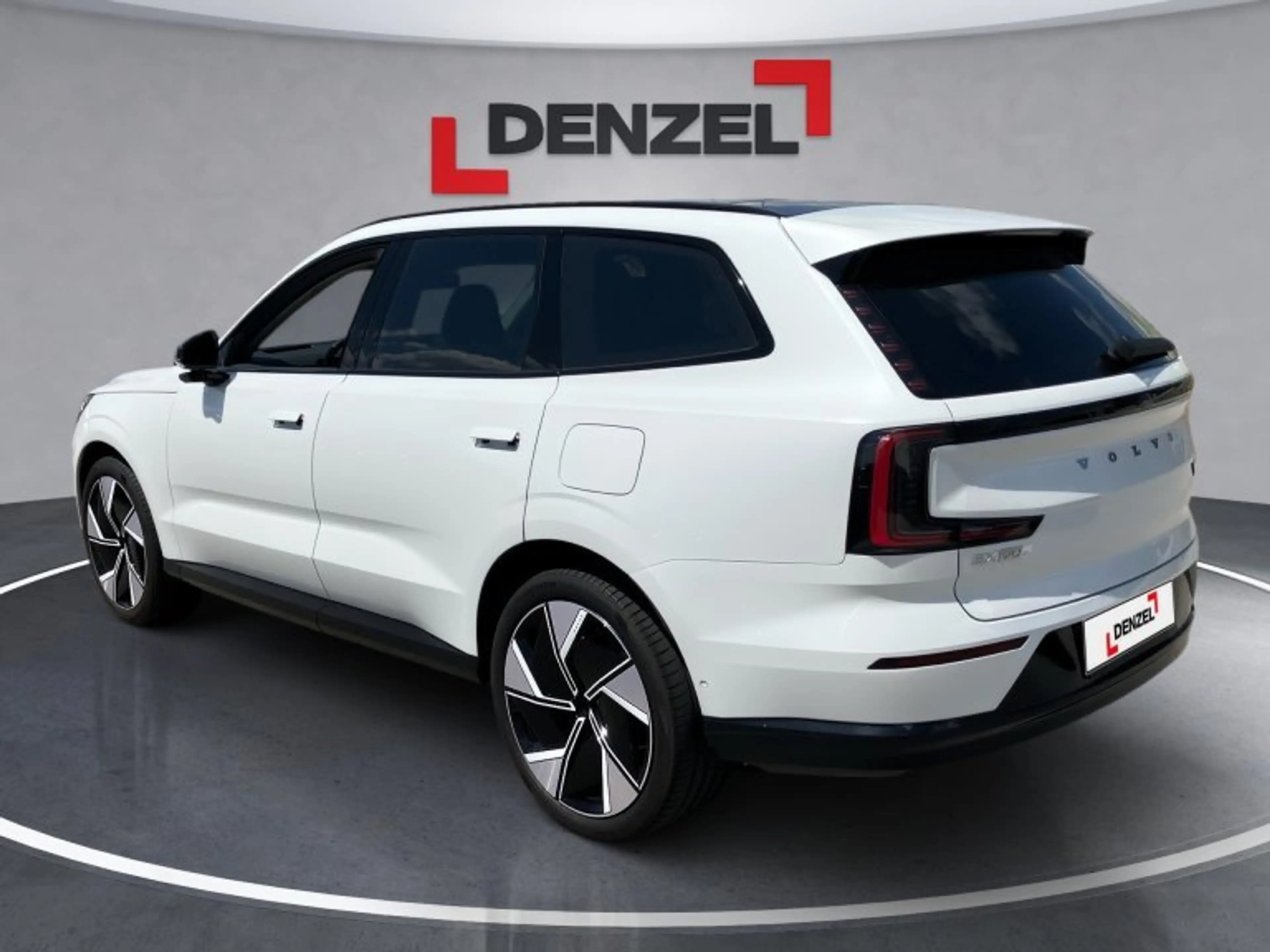 Volvo EX90 Ultra, Twin Motor Performance, Vollelektrisch, 7 Sitze — photo 3