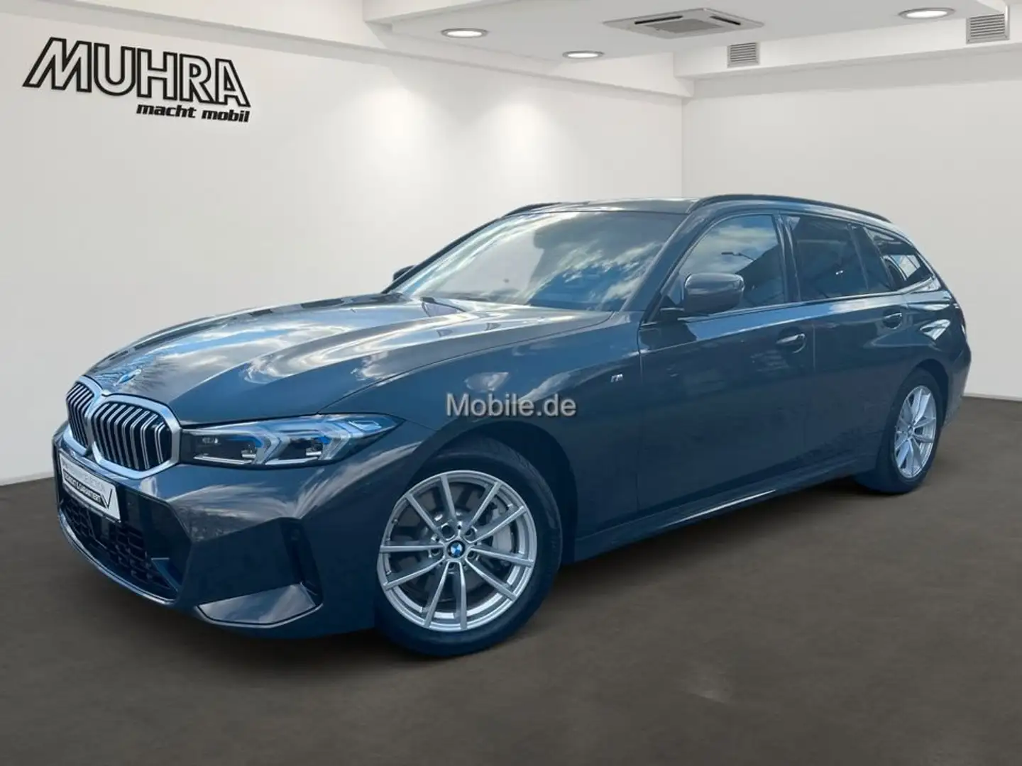 BMW 330 d xDrive Touring M Sport FACELIFT Pano ACC Grün - 2
