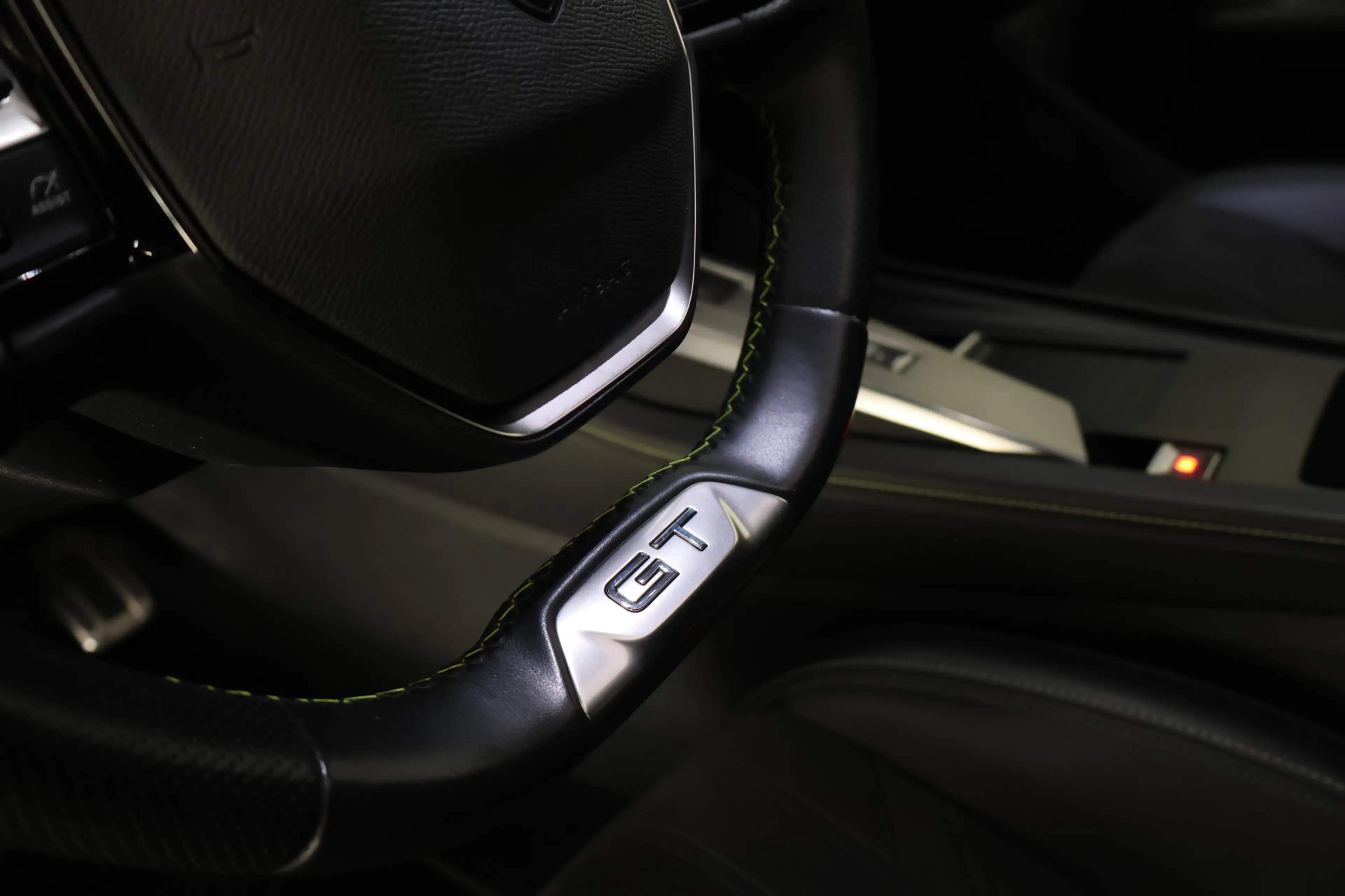 Peugeot 308 1.2T Aut. GT- Pack Business PANO | MATRIX LED | AC — photo 22