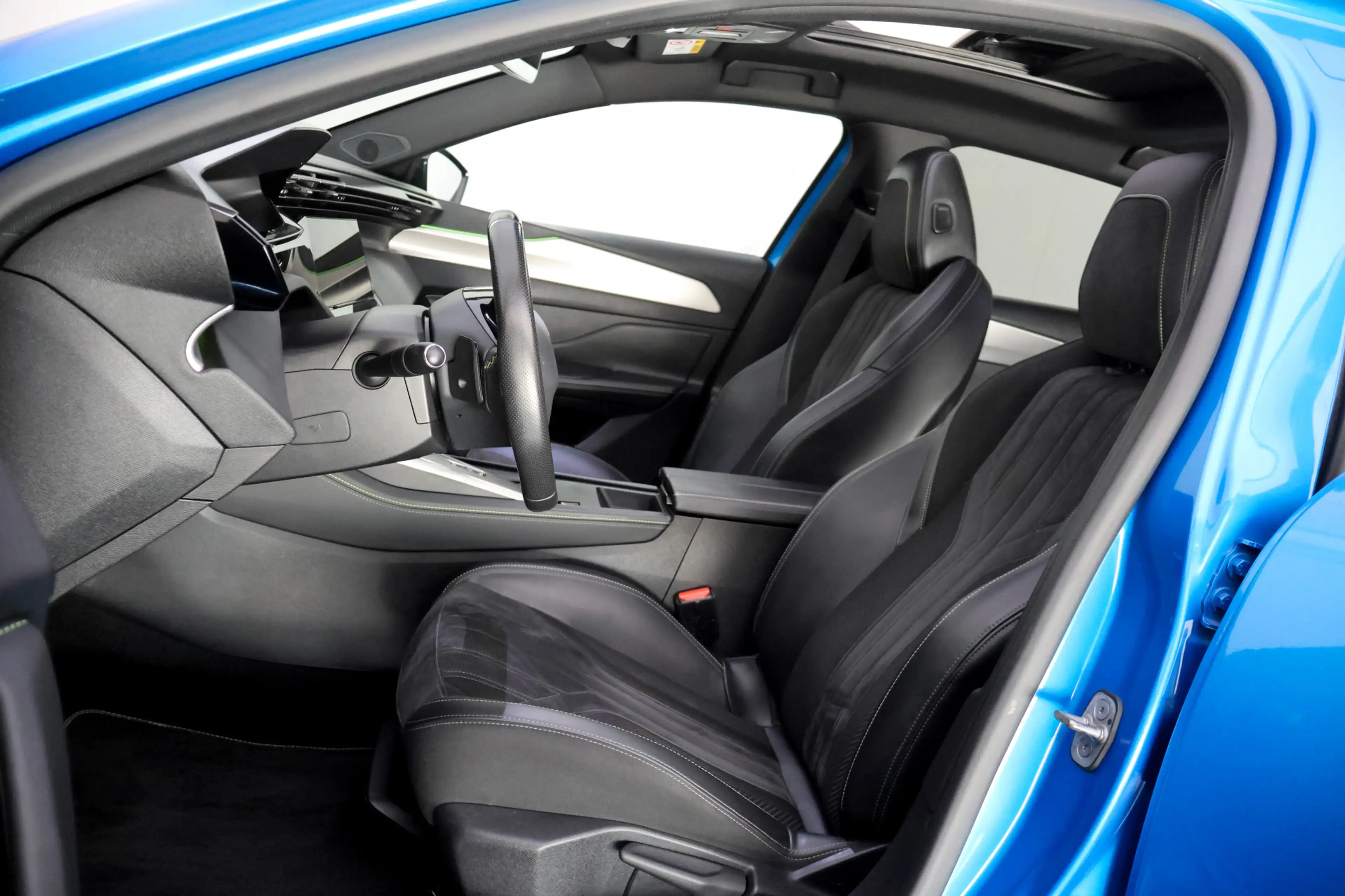 Peugeot 308 1.2T Aut. GT- Pack Business PANO | MATRIX LED | AC — photo 10