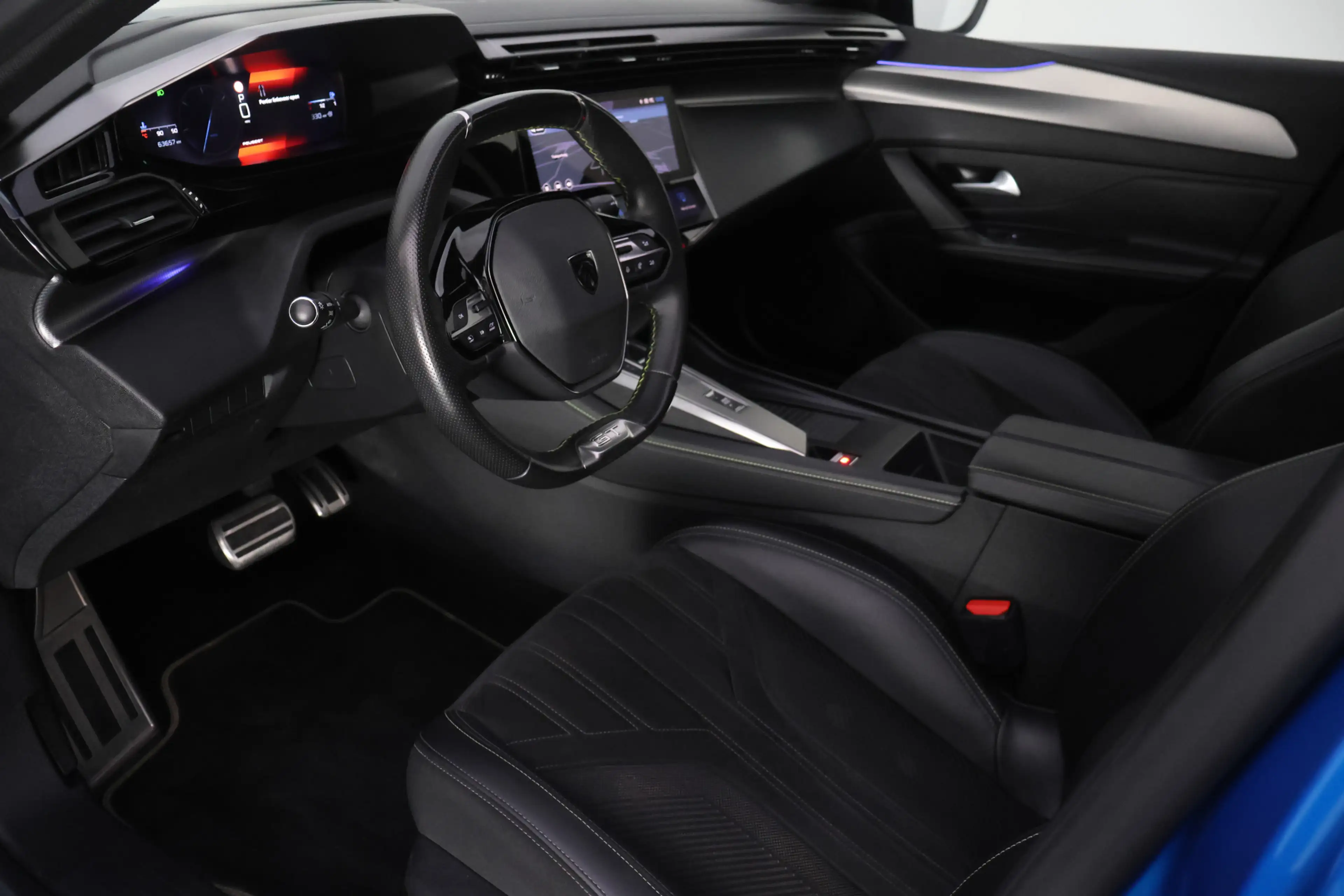 Peugeot 308 1.2T Aut. GT- Pack Business PANO | MATRIX LED | AC — photo 15