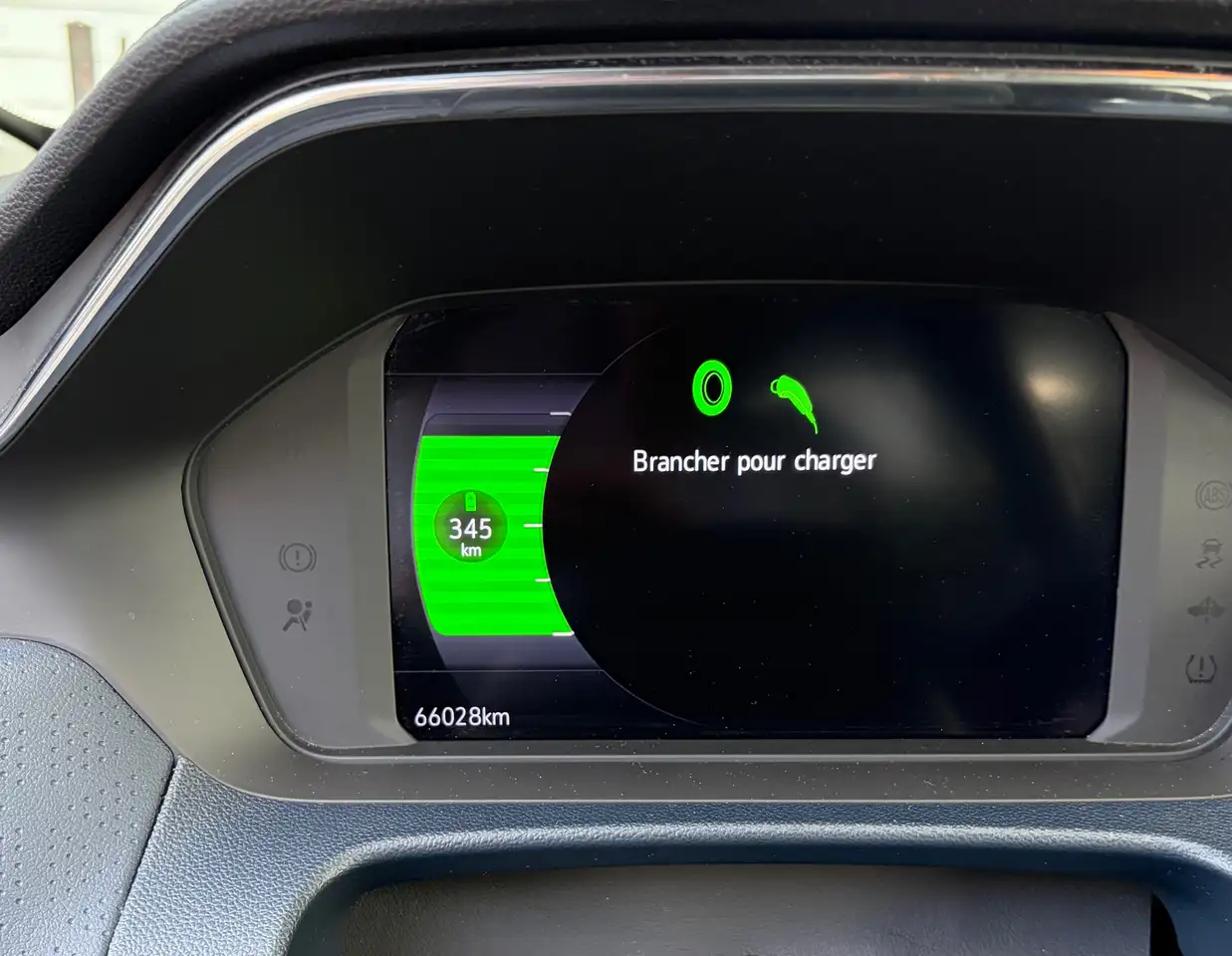 Chevrolet Bolt снимка Chevrolet Bolt
