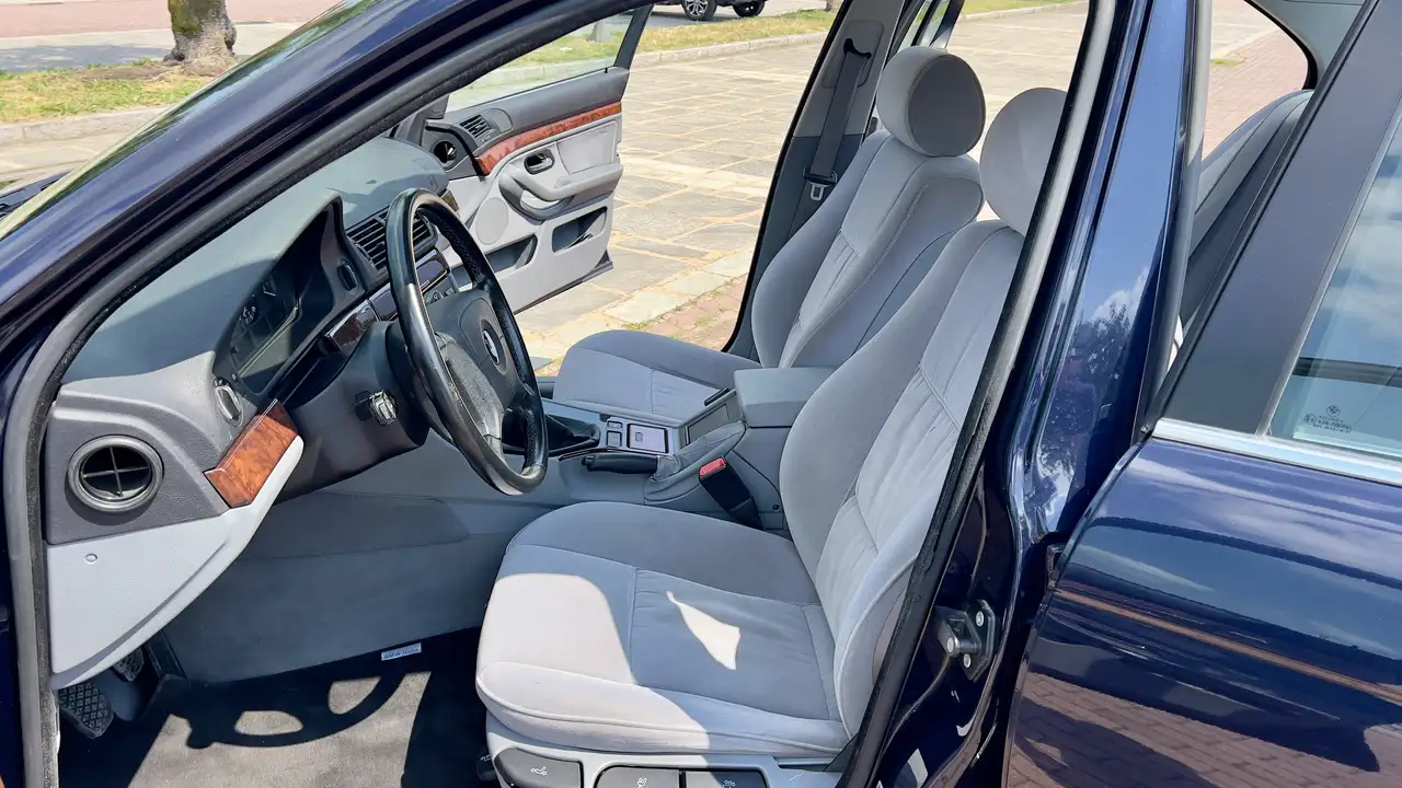 BMW 523i, foto 10