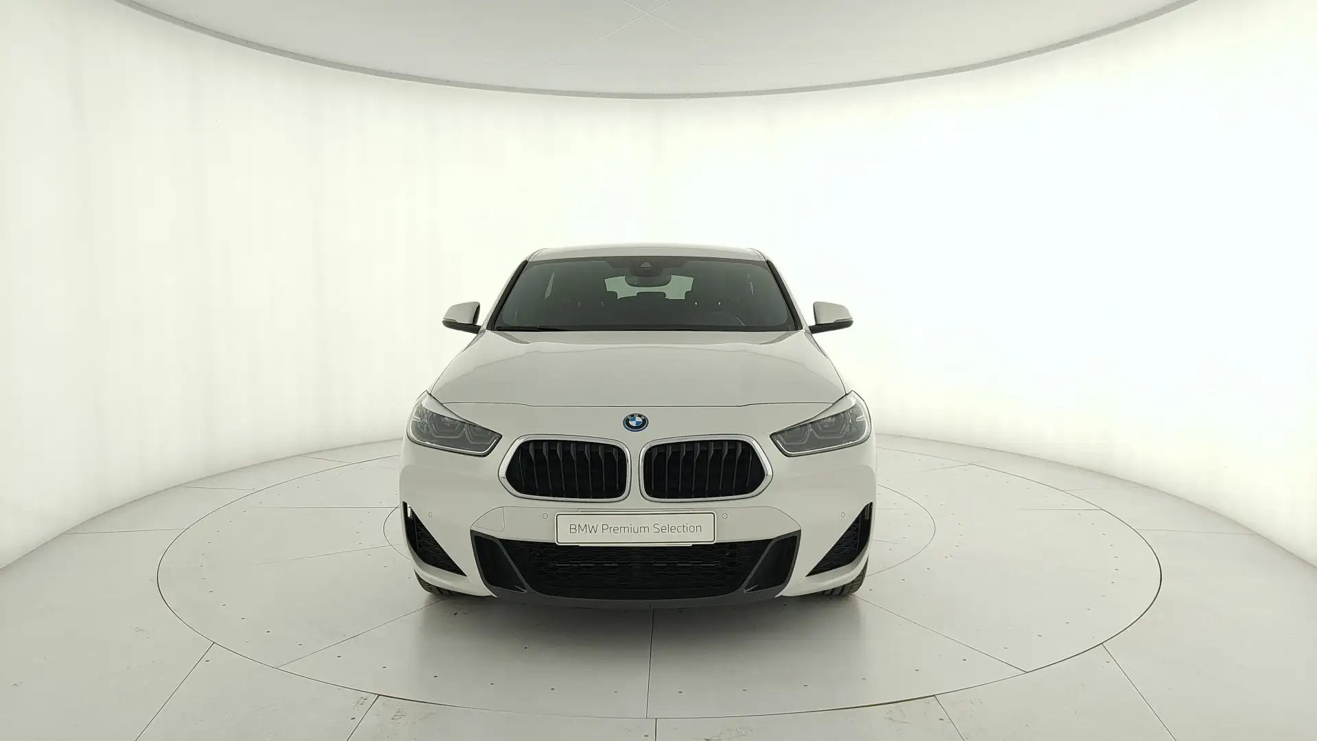 BMW X2 xDrive25e M sport Blanc - 2