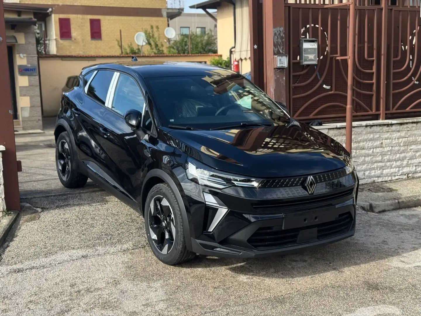 Renault Captur ECO-G 100 CV Techno Schwarz - 2