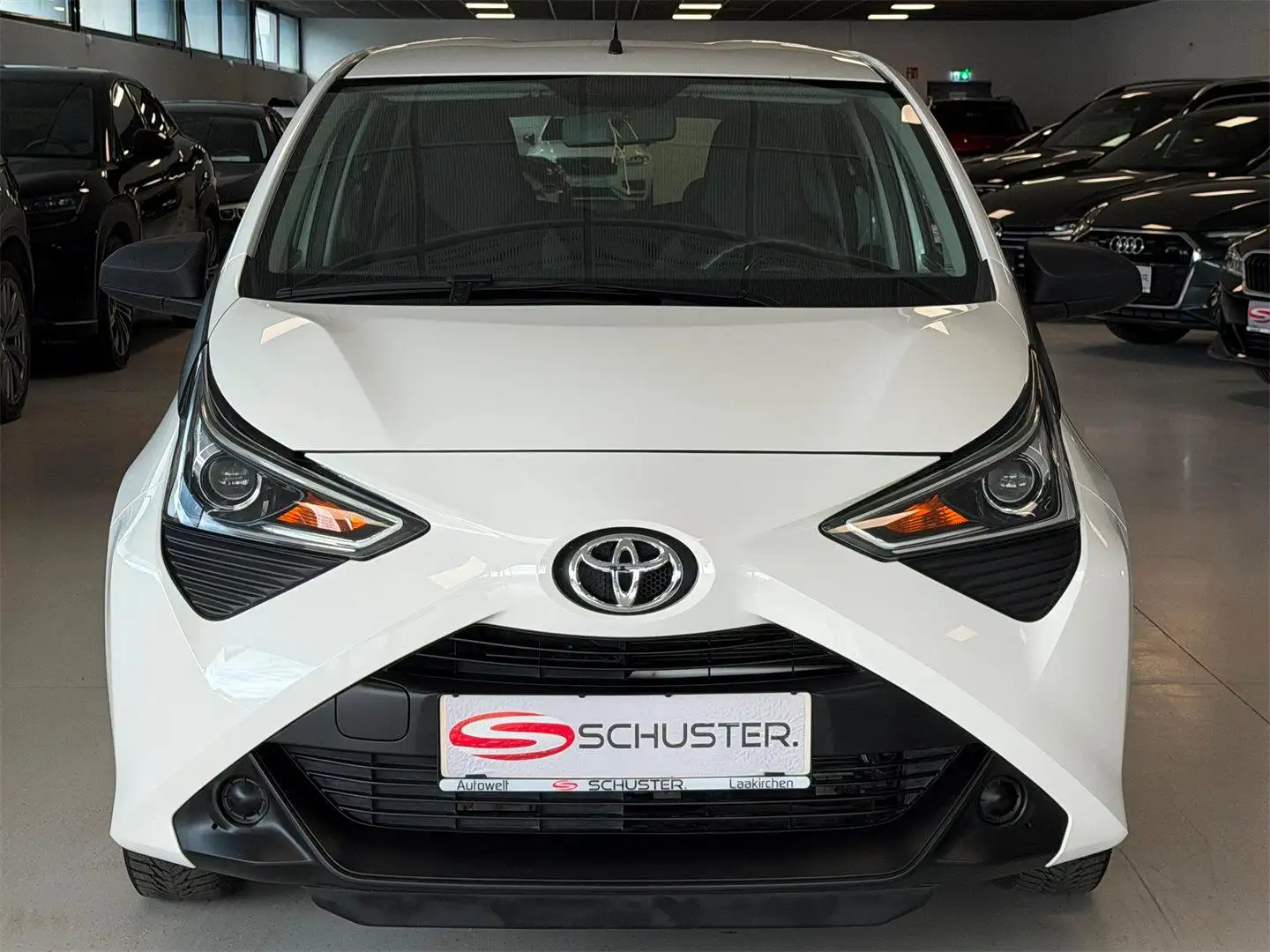 Toyota Aygo 1,0 VVT-i City x-young-paket Weiß - 2