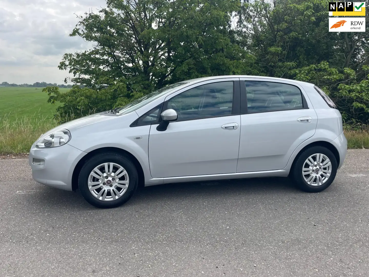 Fiat Punto Evo 1.2 Pop 5 DEURS AIRCO Gris - 1