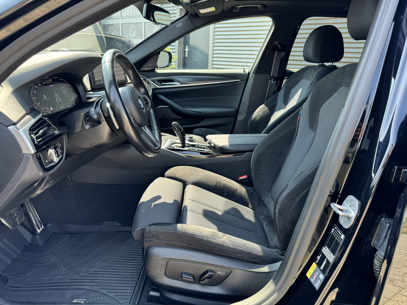 BMW 530 5-serie Touring 530e High Executive M Sport Panora — photo 27