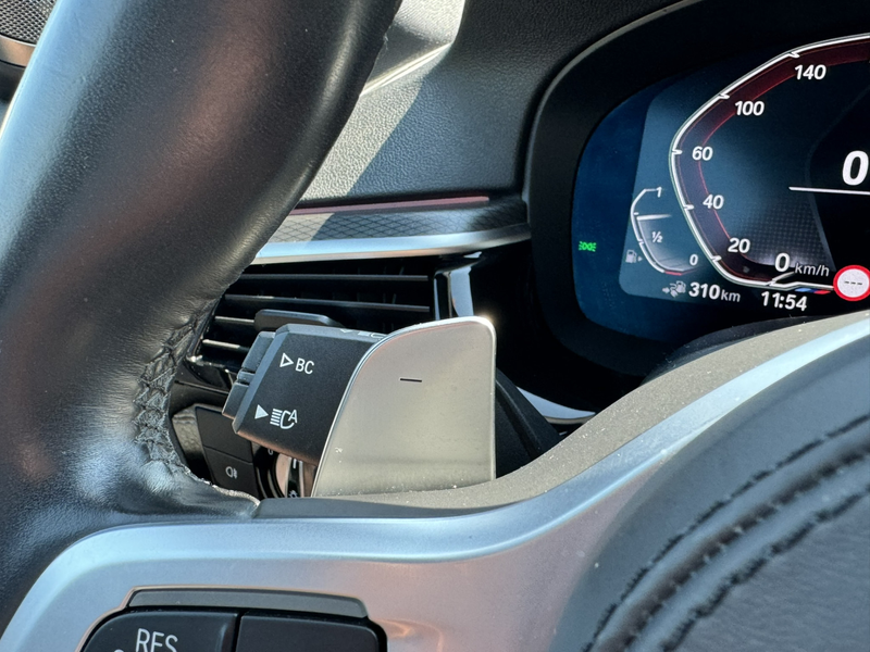 BMW 530 5-serie Touring 530e High Executive M Sport Panora — photo 13