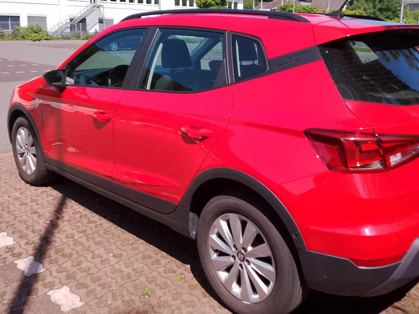 SEAT Arona Arona 1.0 TGI Style Rot - 2