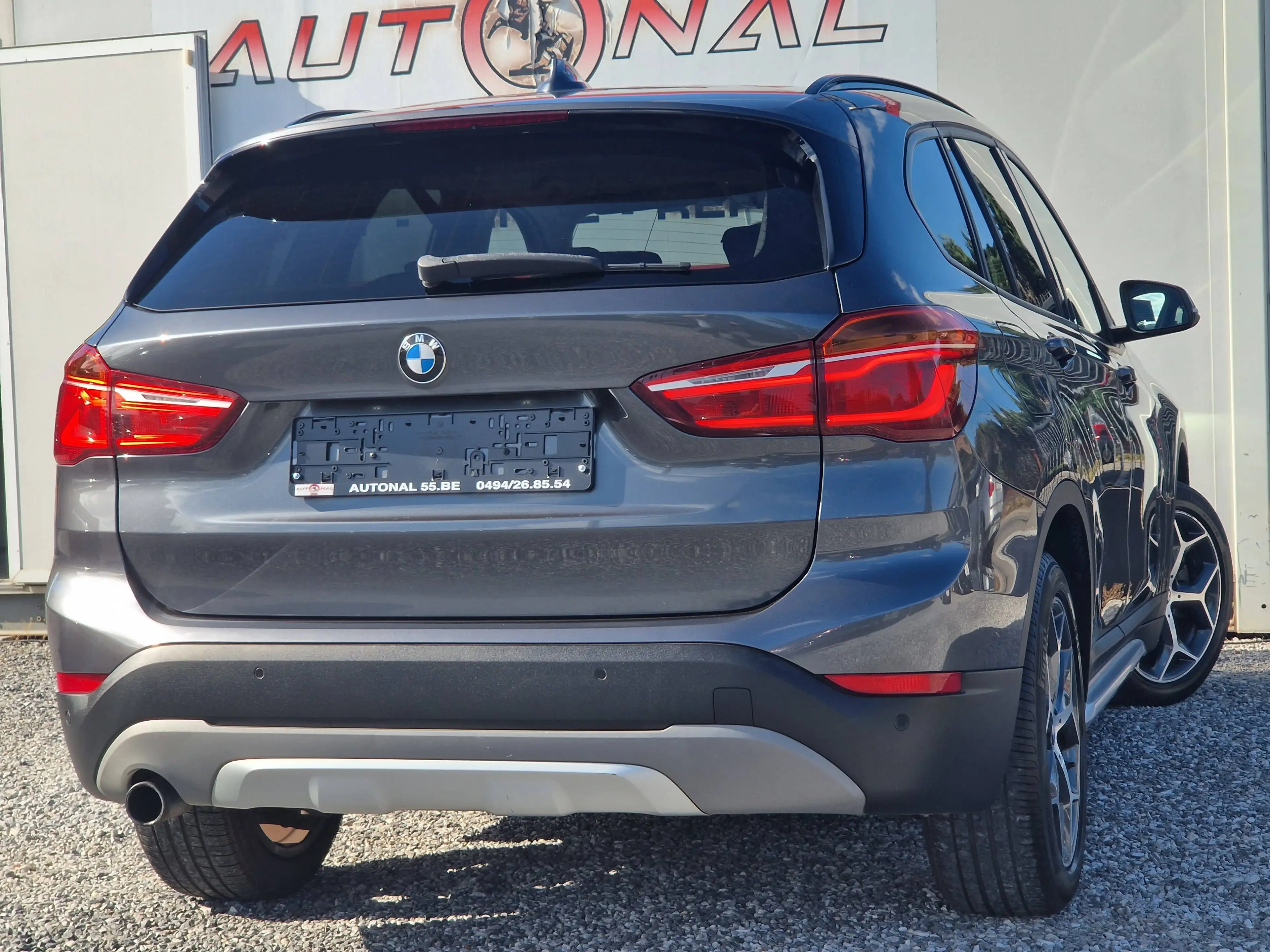 BMW X1 1.5iA sDrive18*1°PROPRIO*CARNET*XENON*GPS*CUIR*PDC — photo 3