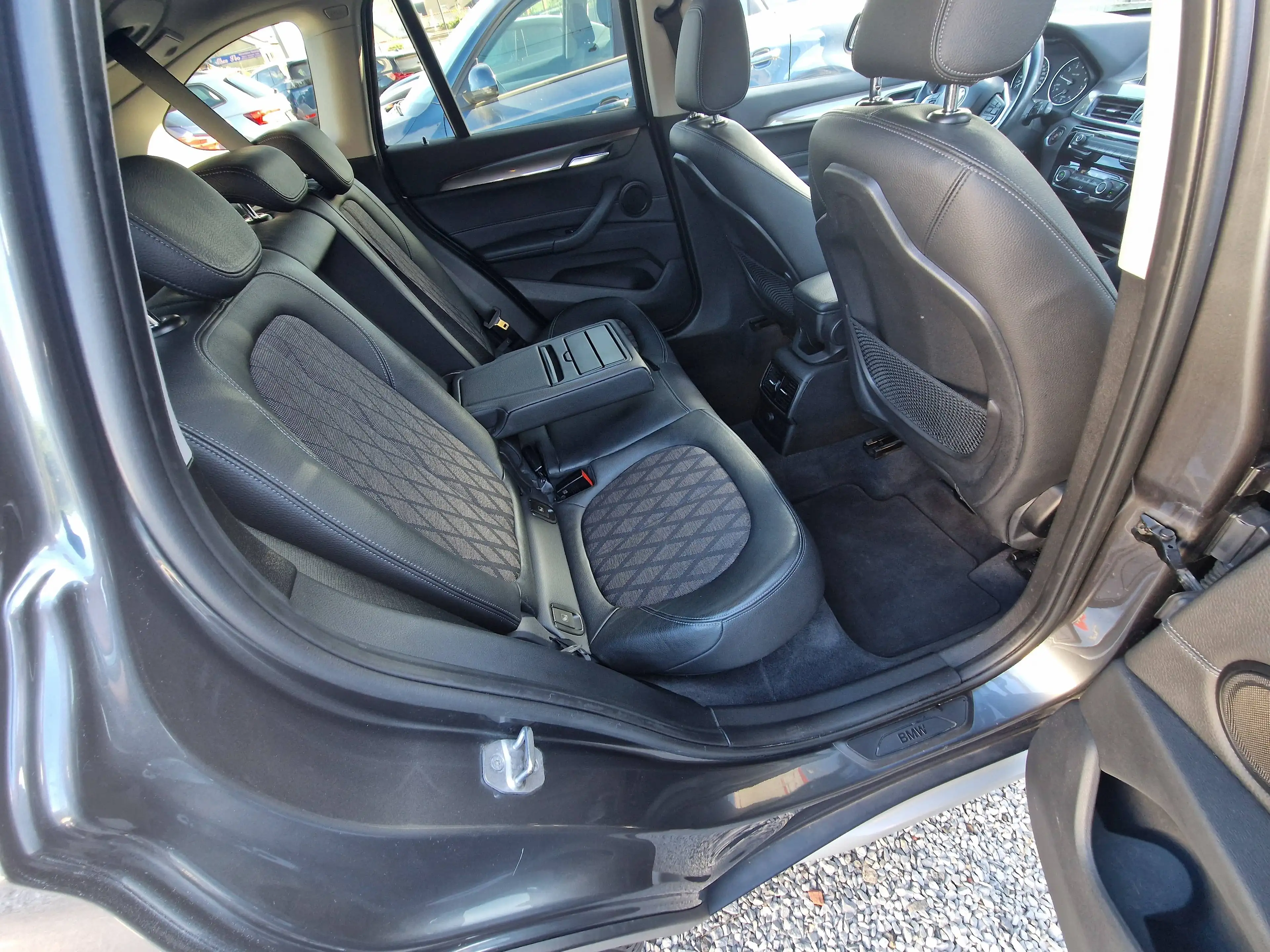 BMW X1 1.5iA sDrive18*1°PROPRIO*CARNET*XENON*GPS*CUIR*PDC — photo 13