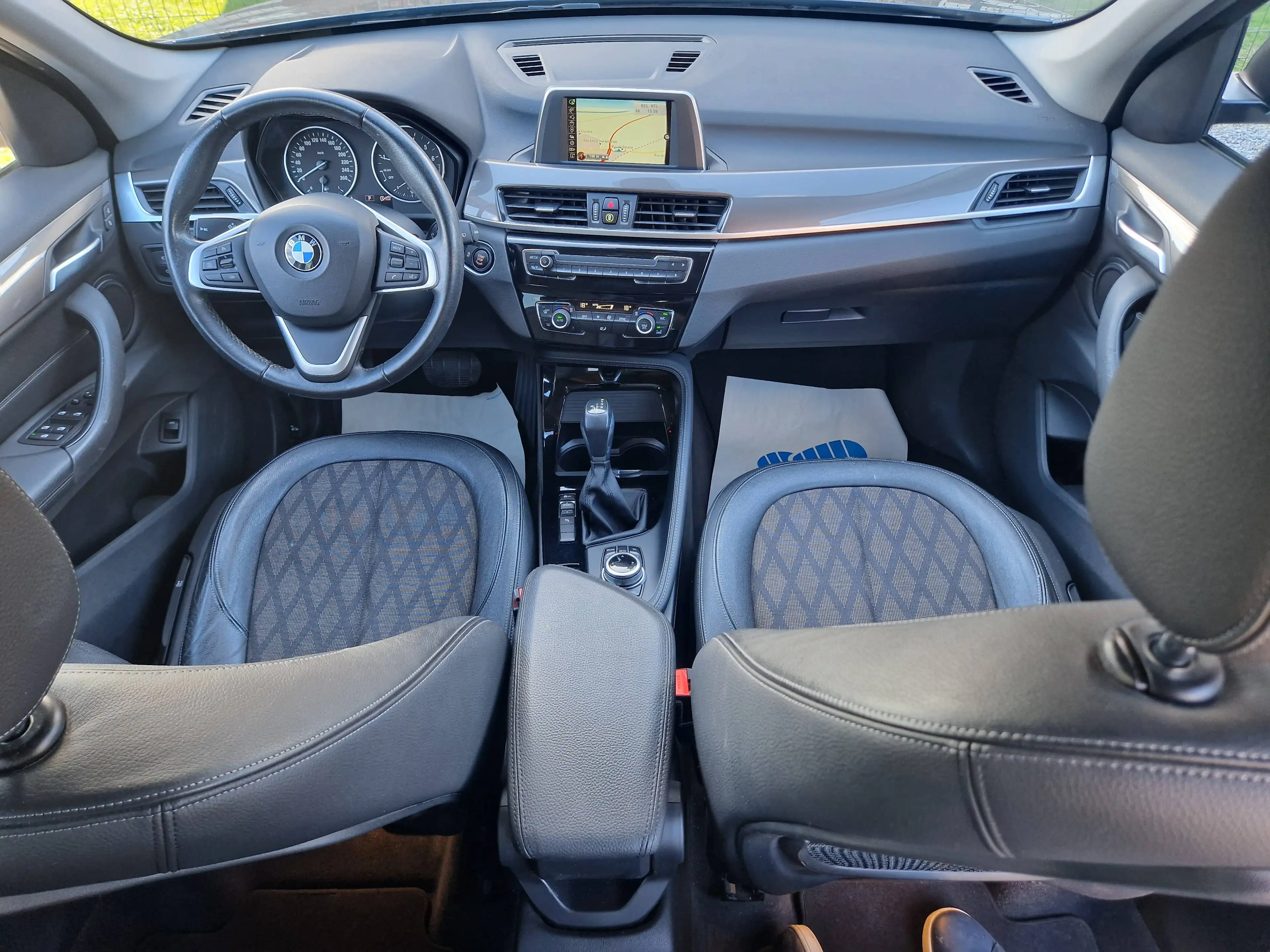 BMW X1 1.5iA sDrive18*1°PROPRIO*CARNET*XENON*GPS*CUIR*PDC — photo 7