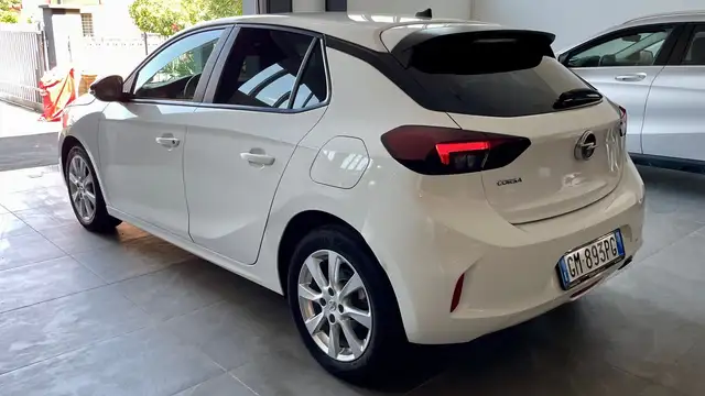Opel Corsa view 4