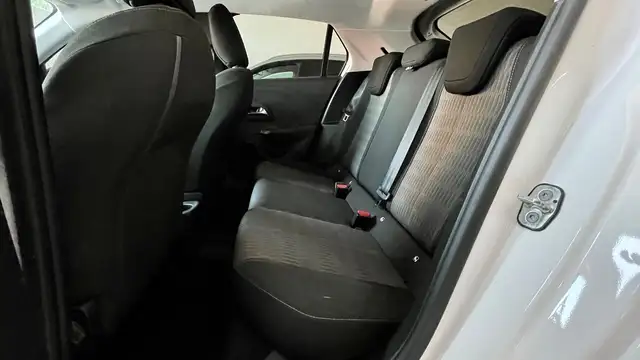 Opel Corsa view 9