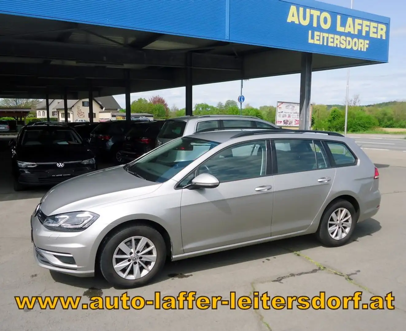 Volkswagen Golf Variant Rabbit 1,6 TDI**ACC**NAVI**XENON** Silber - 1