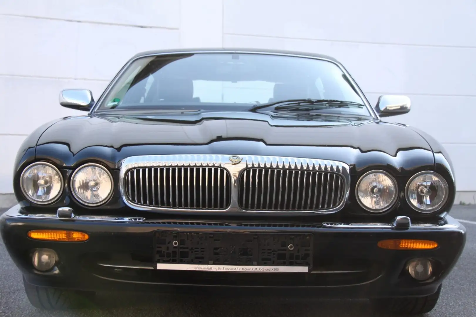 Jaguar Daimler V8 Langversion  3 Jahre Garantie Schwarz - 1