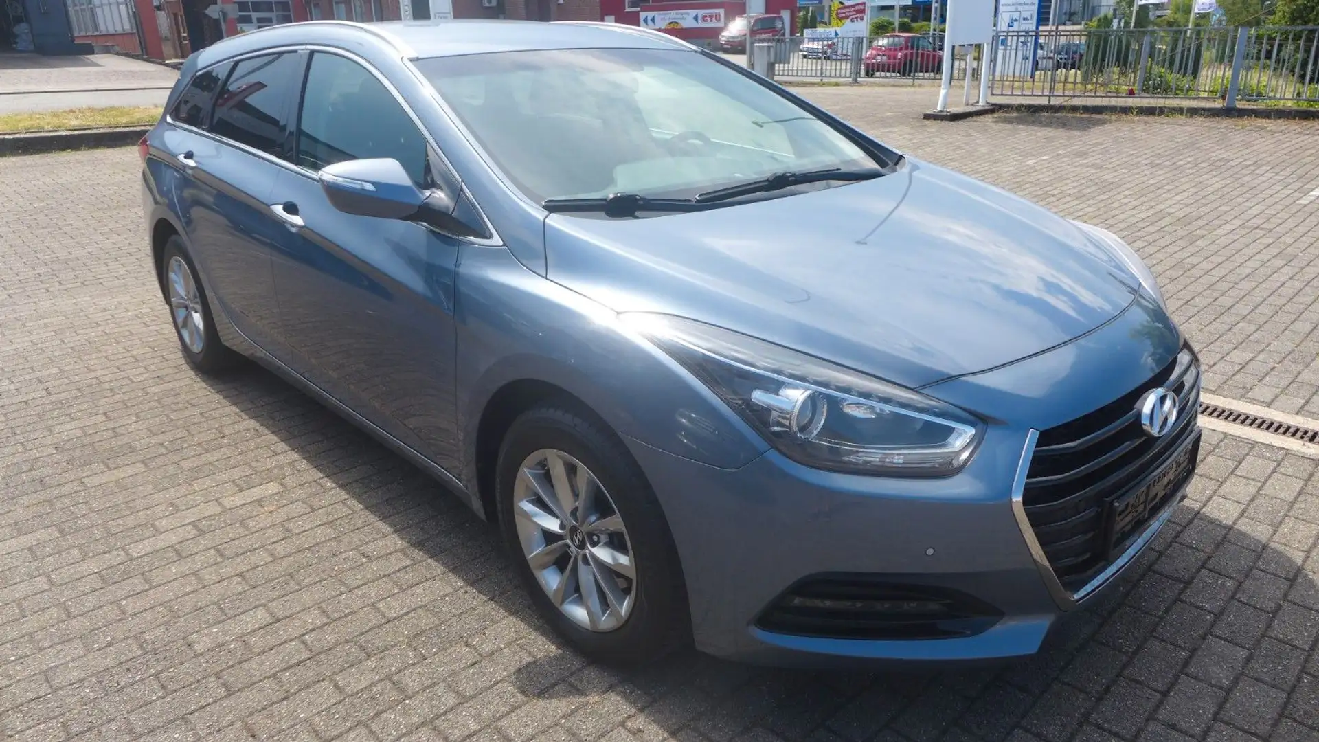 Hyundai i40 CW Blue Trend- 1.HAND-NAVI-PDC-KLIMAAUTOMATI Blauw - 1