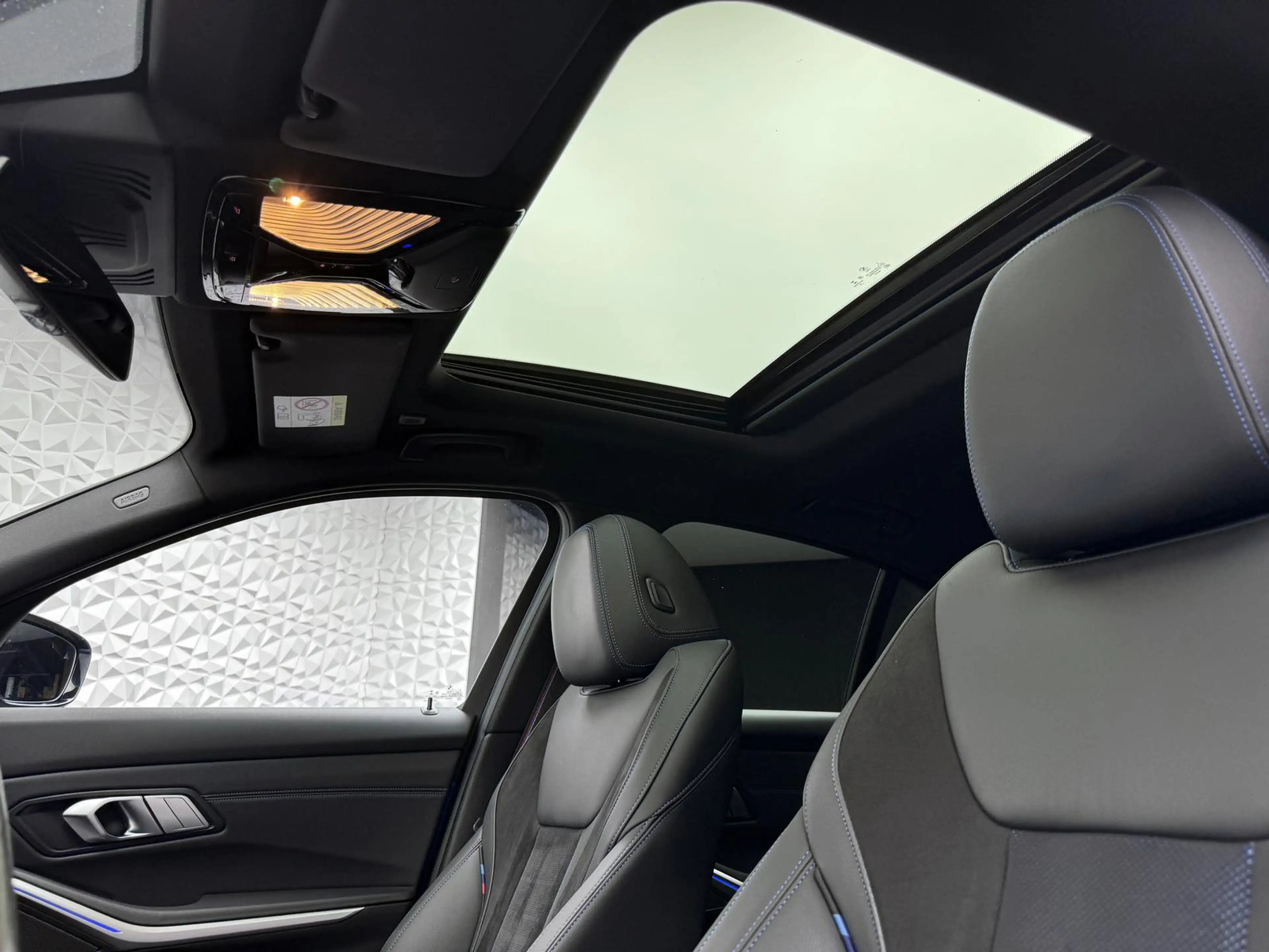 BMW 340 XDR*INDIVIDUAL*DEUTSCH*H&K*LASER*STANDHZ*PANO*AHK — photo 15
