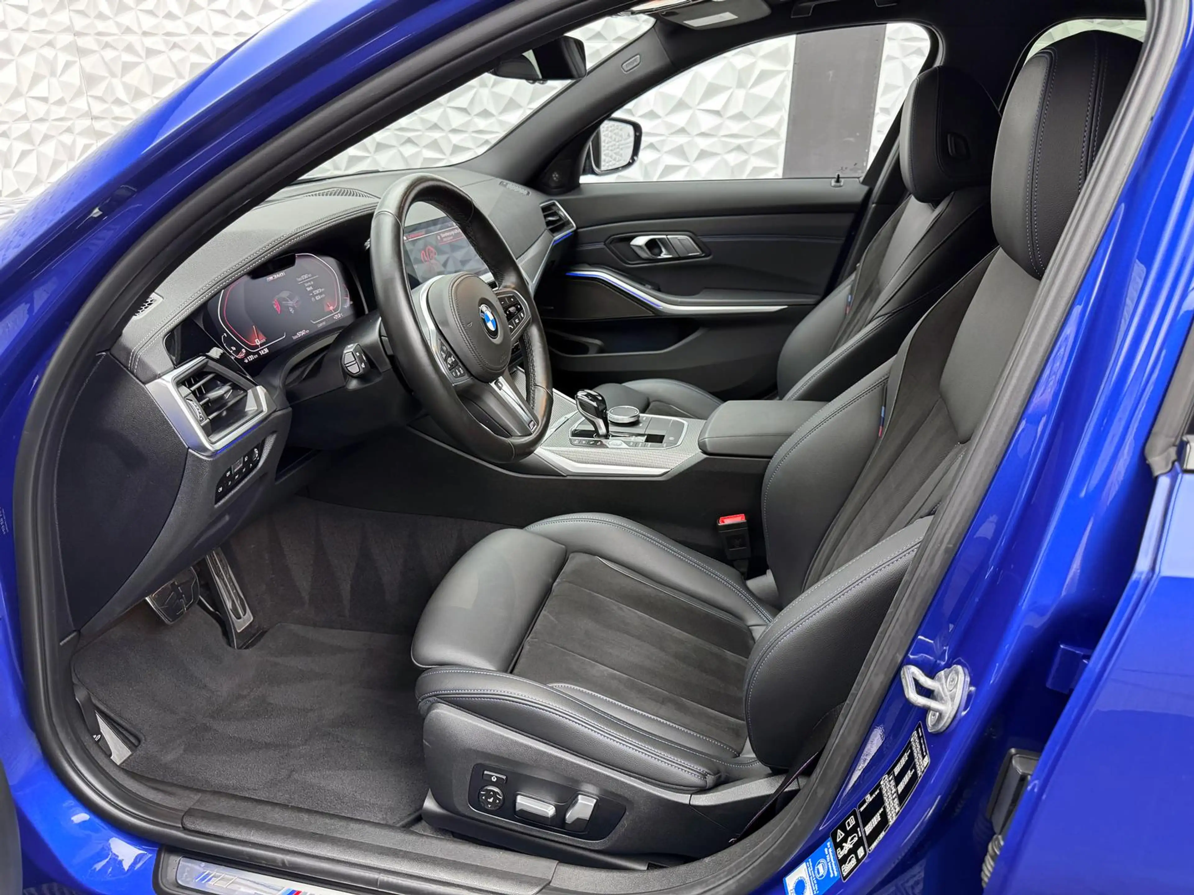 BMW 340 XDR*INDIVIDUAL*DEUTSCH*H&K*LASER*STANDHZ*PANO*AHK — photo 8