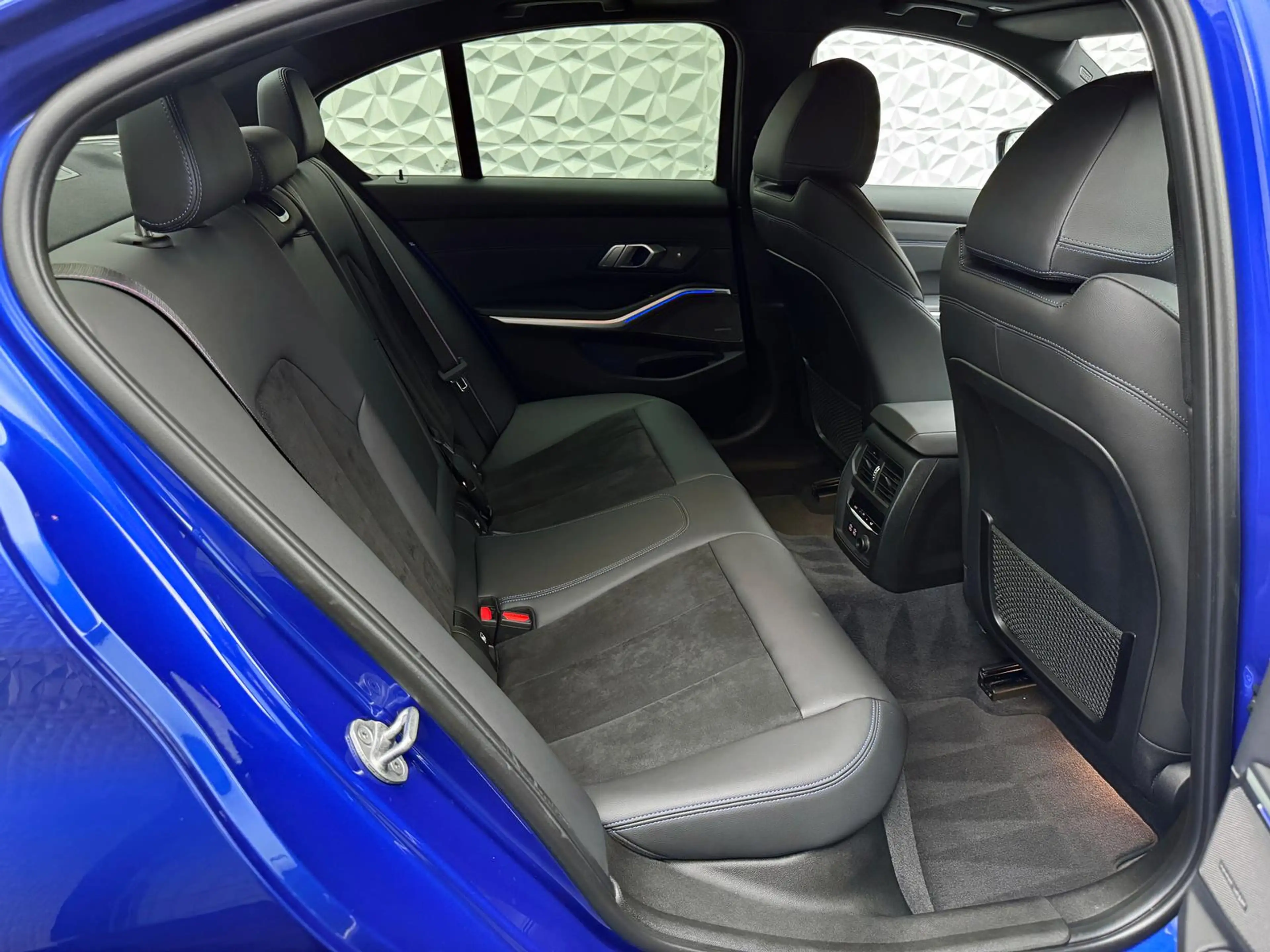 BMW 340 XDR*INDIVIDUAL*DEUTSCH*H&K*LASER*STANDHZ*PANO*AHK — photo 14