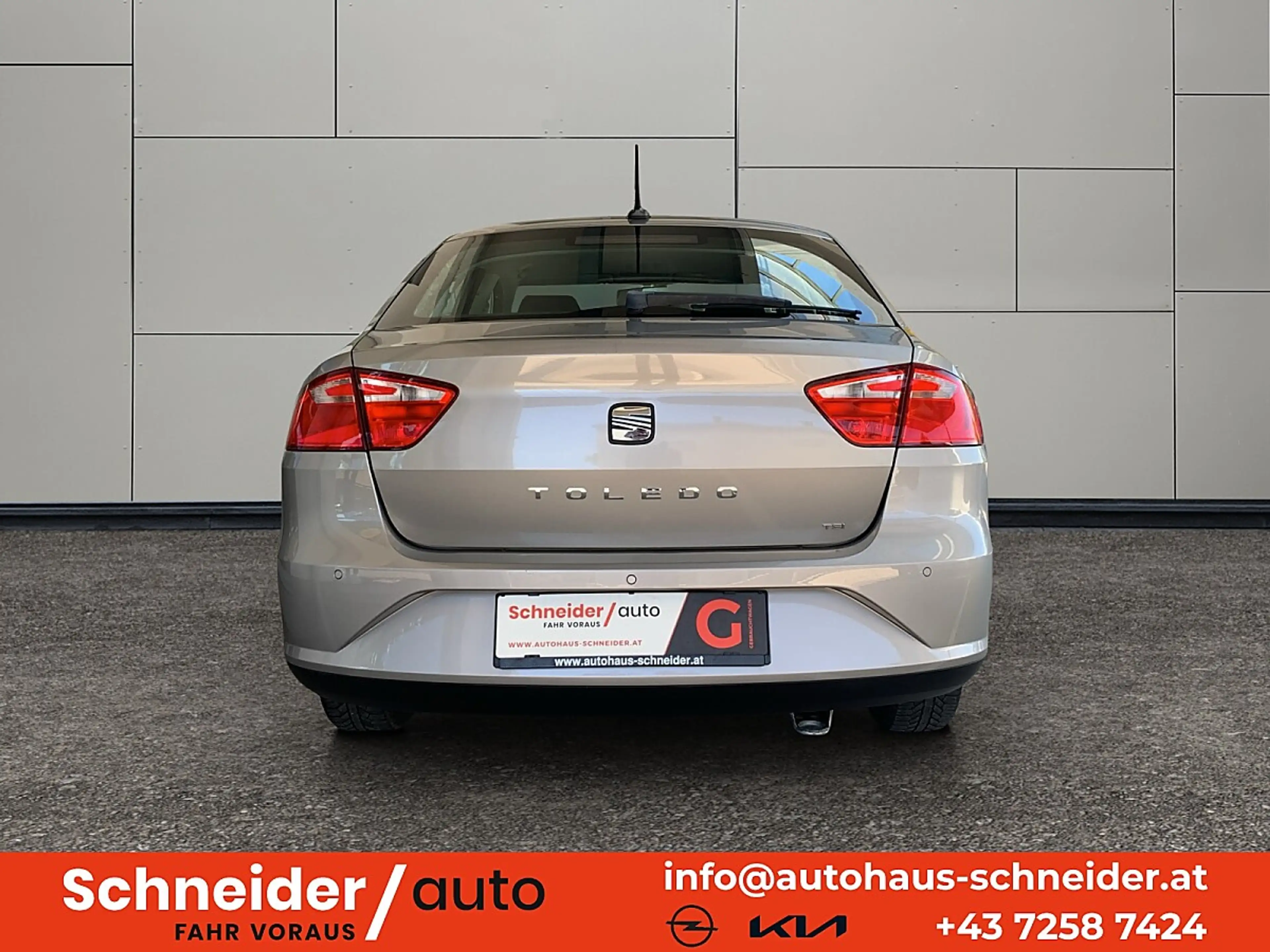 SEAT Toledo 1,4 TSI Style DSG — photo 6