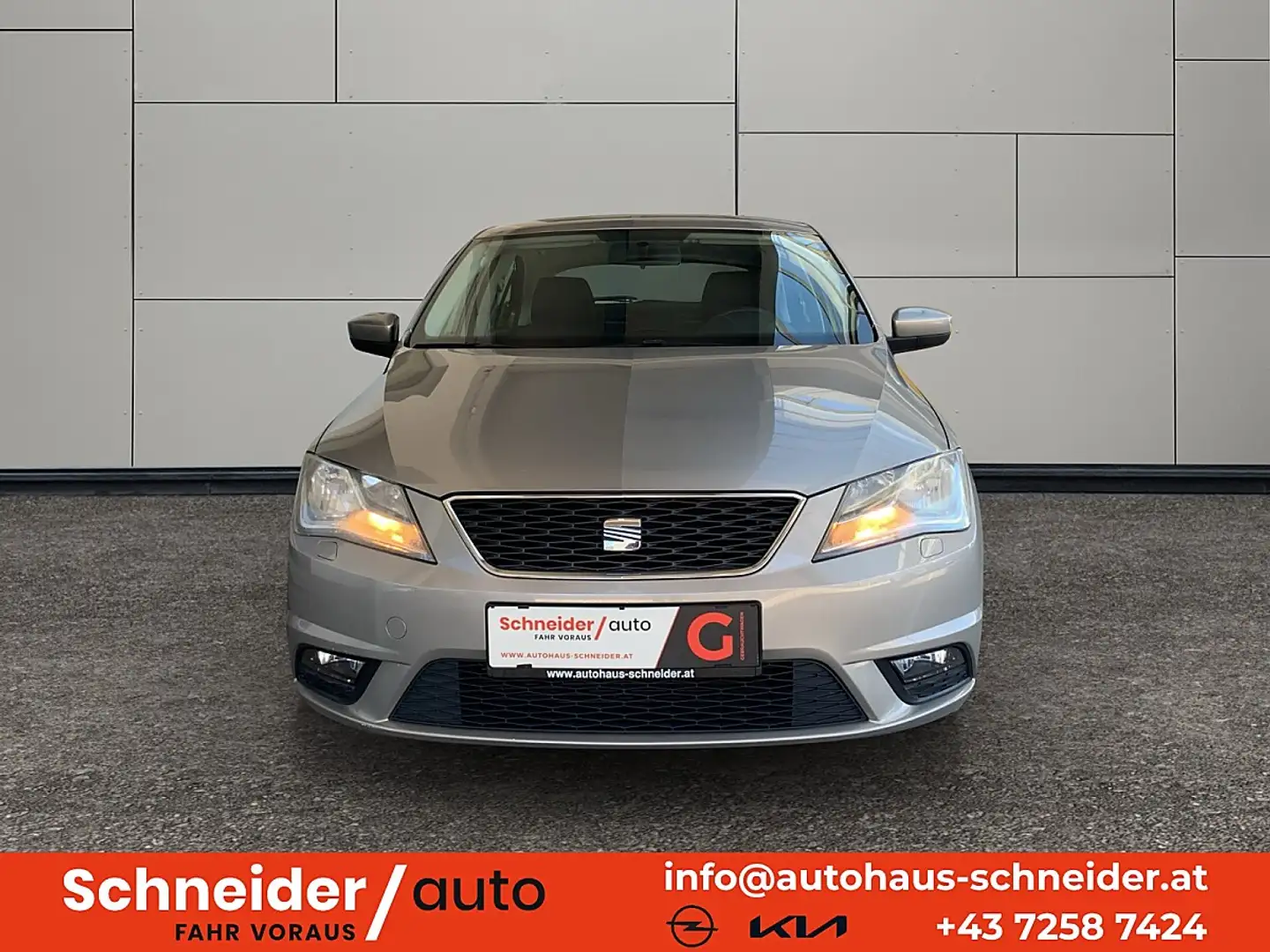 SEAT Toledo 1,4 TSI Style DSG Braun - 2