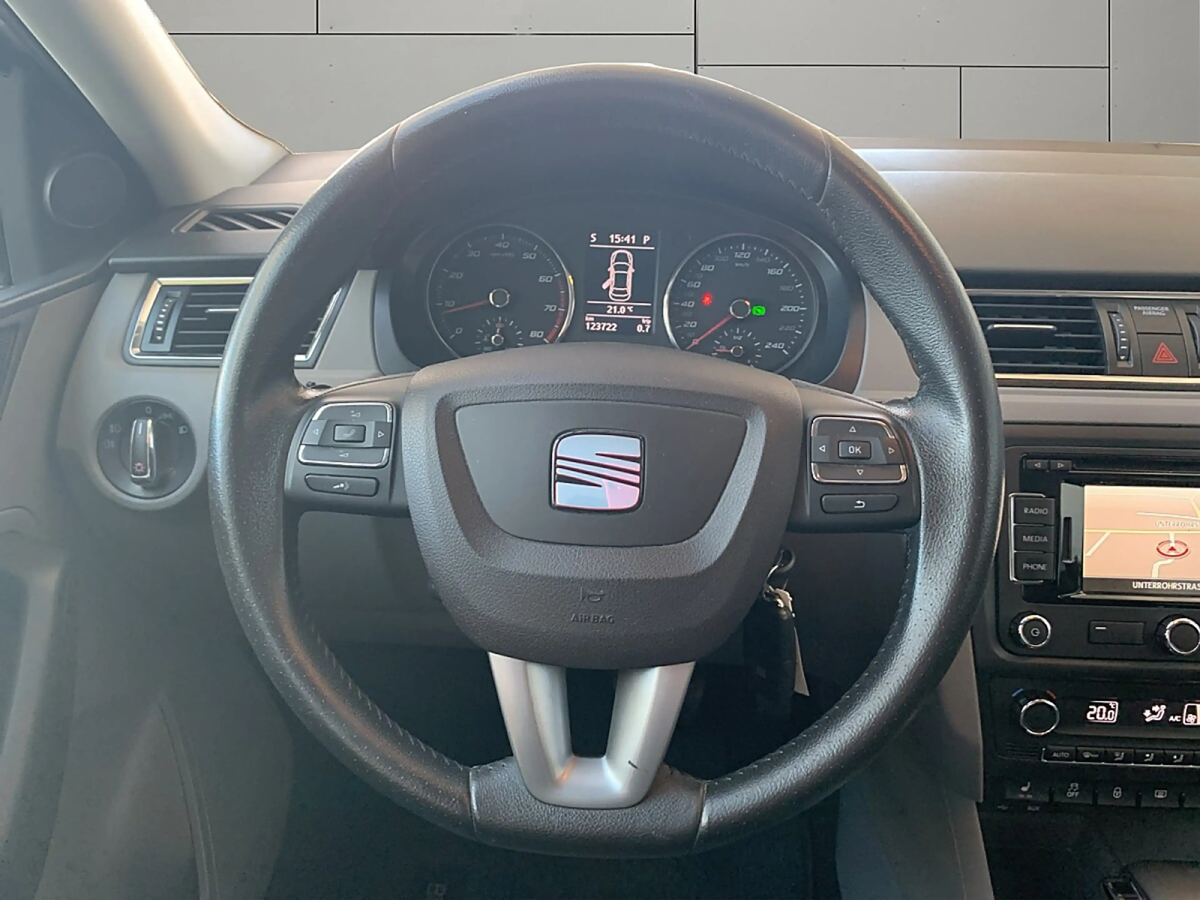 SEAT Toledo 1,4 TSI Style DSG — photo 10
